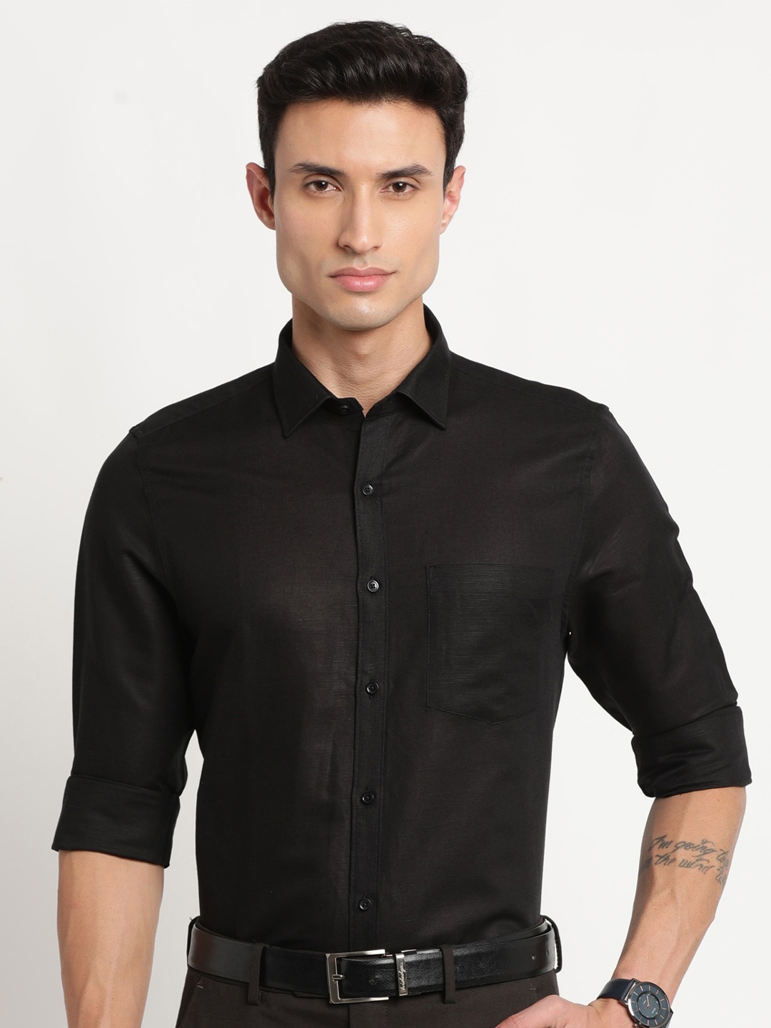 

Turtle Patch Pocket Modern Slim Fit Opaque Formal Cotton Linen Shirt, Black