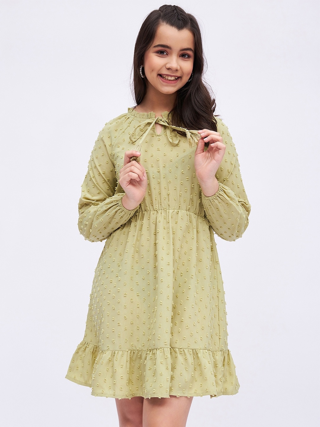 

luyk Girls Self Design Tie-Up Neck Puff Sleeve Fit & Flare Dress, Green