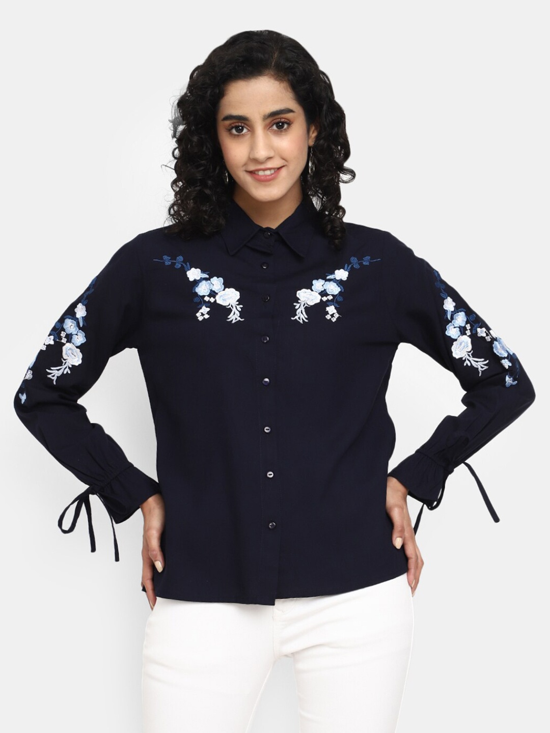 

V-Mart Floral Self Design Casual Shirt, Navy blue