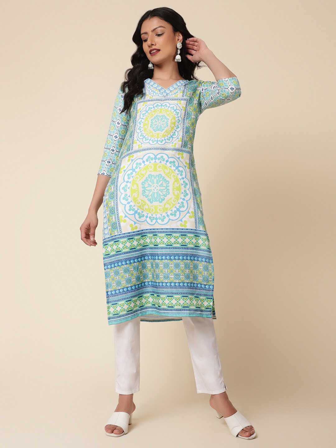 

Bani Women Ethnic Motifs Printed V-Neck Straight Kurta, Turquoise blue