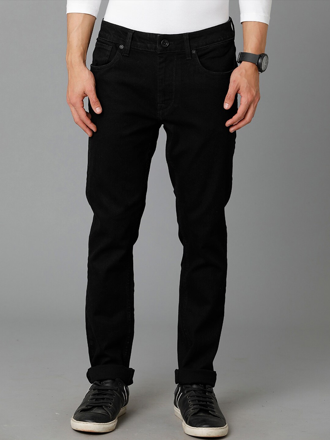 

Voi Jeans Men Mid Rise Clean Look Regular Fit Jeans, Black