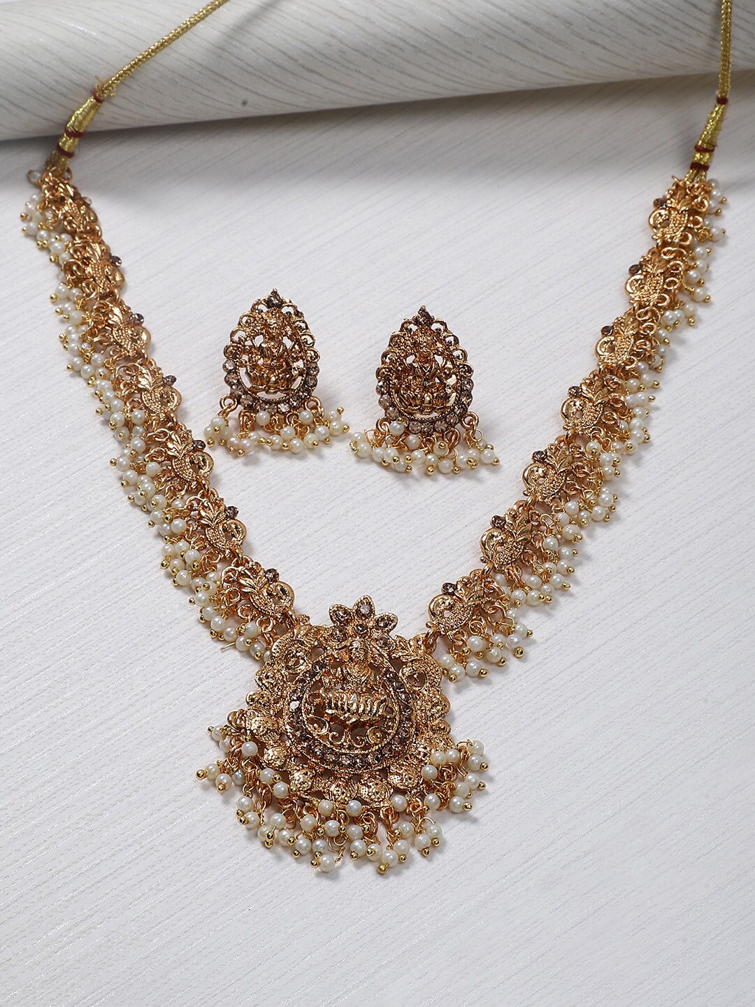 

STEORRA JEWELS Gold-Plated Kundan-Studded & Beaded Jewellery Set, White