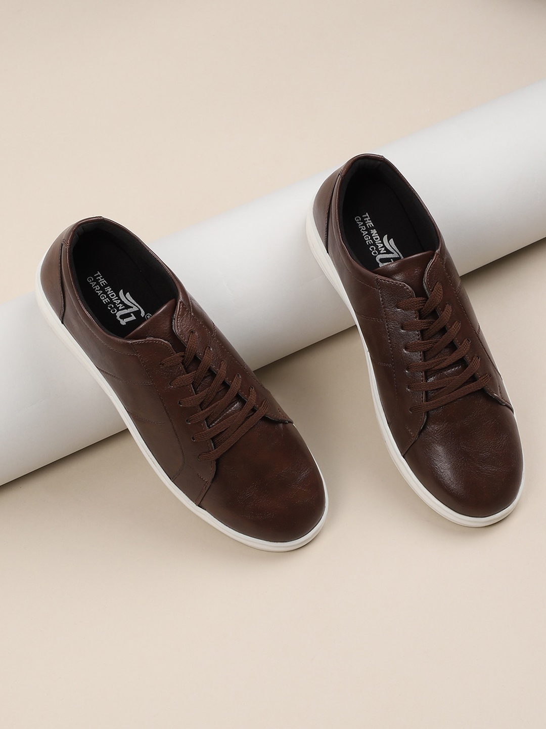 

The Indian Garage Co Men Comfort Insole Sneakers, Brown