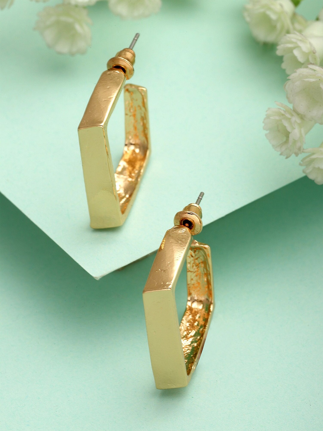 

Bohey by KARATCART Gold-Plated Geometric Half Hoop Earrings
