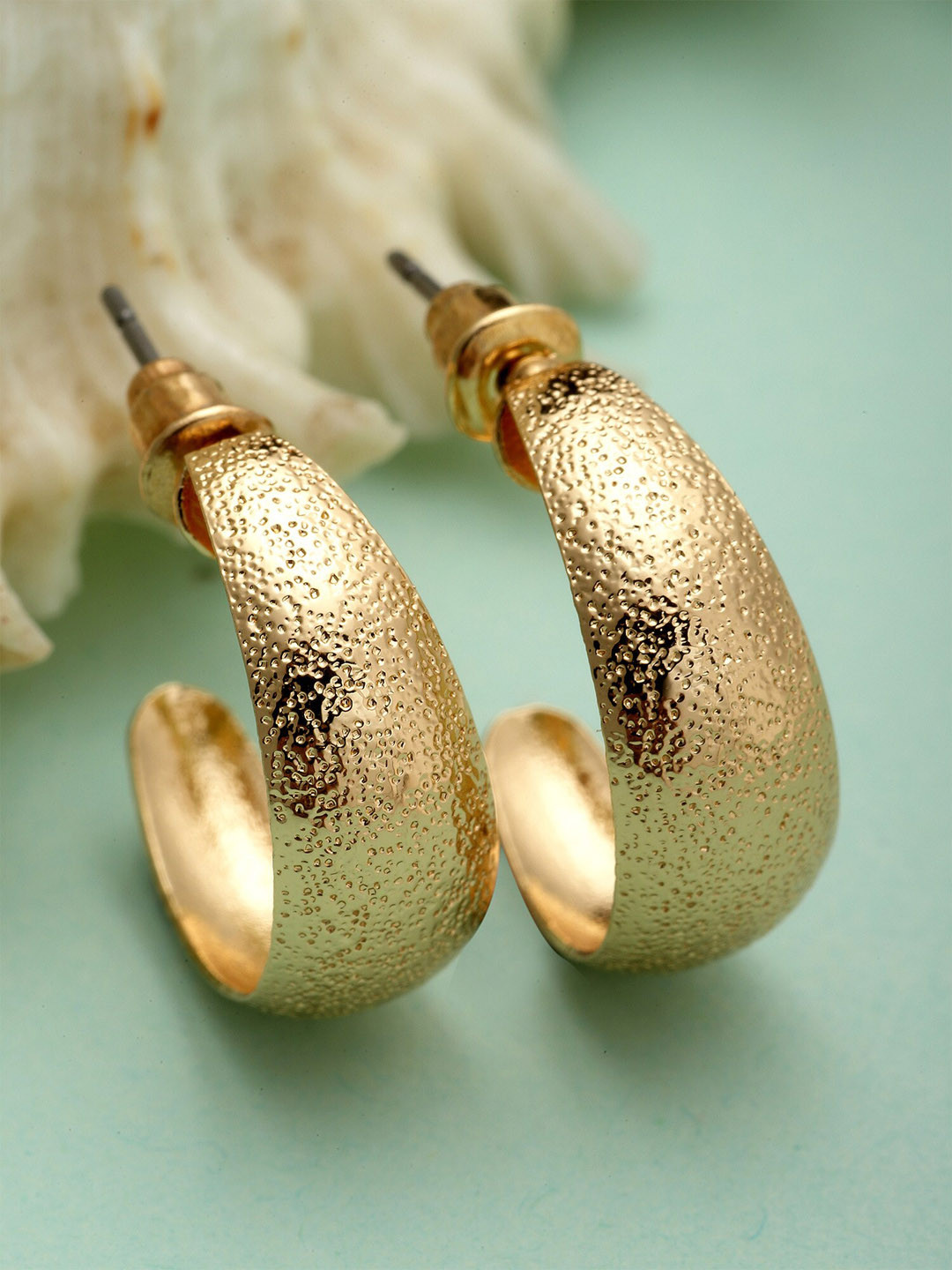 

Bohey by KARATCART Gold-Plated Half Hoop Earrings