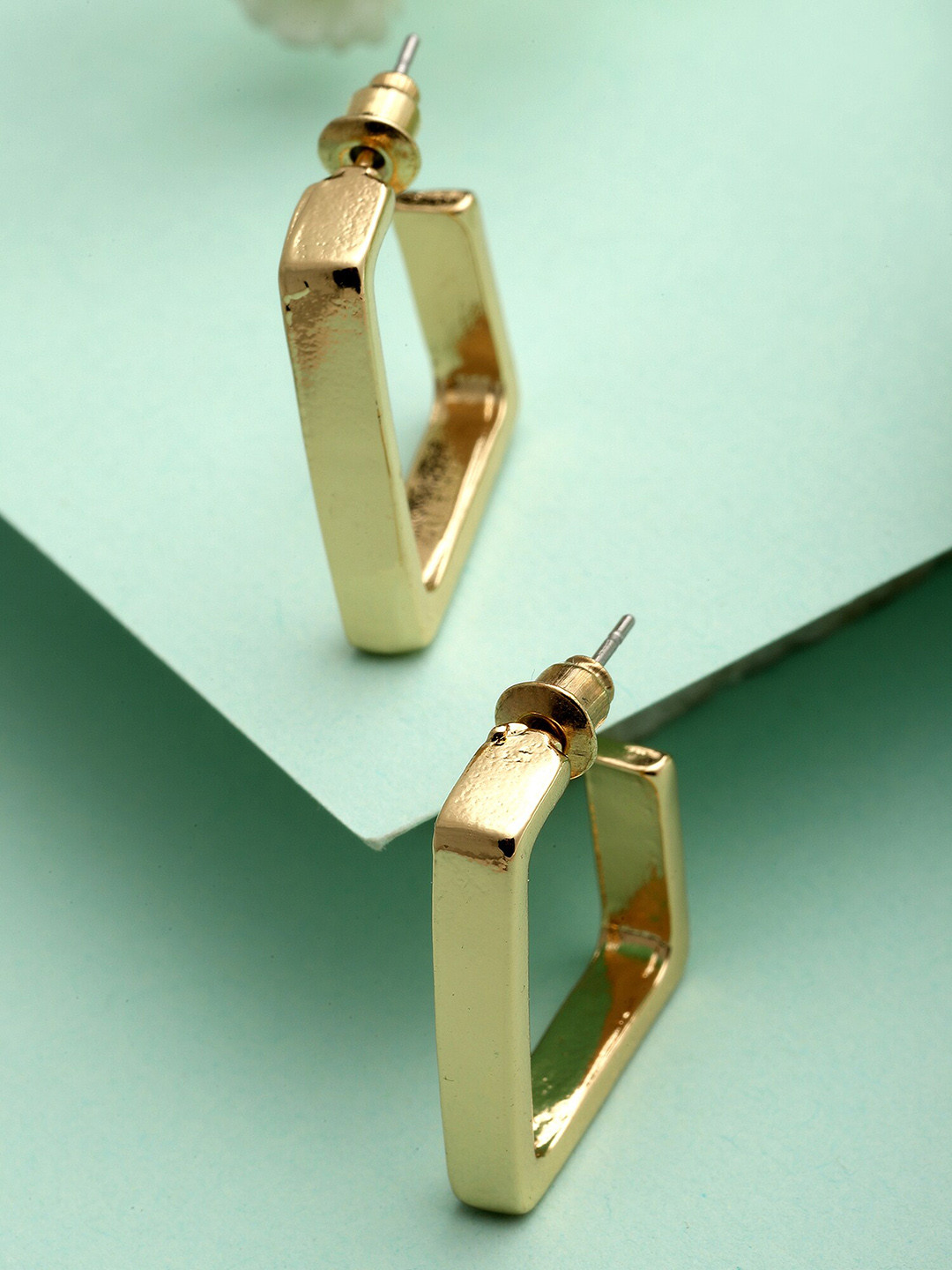 

Bohey by KARATCART Gold-Plated Contemporary Half Hoop Earrings