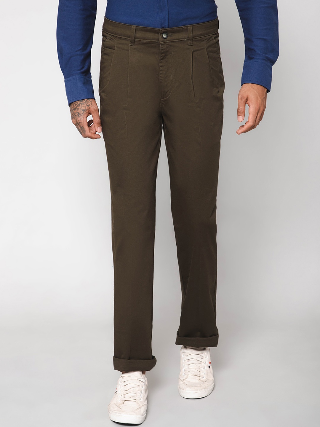 

Cantabil Men Mid-Rise Easy Wash Pleated Cotton Trousers, Olive