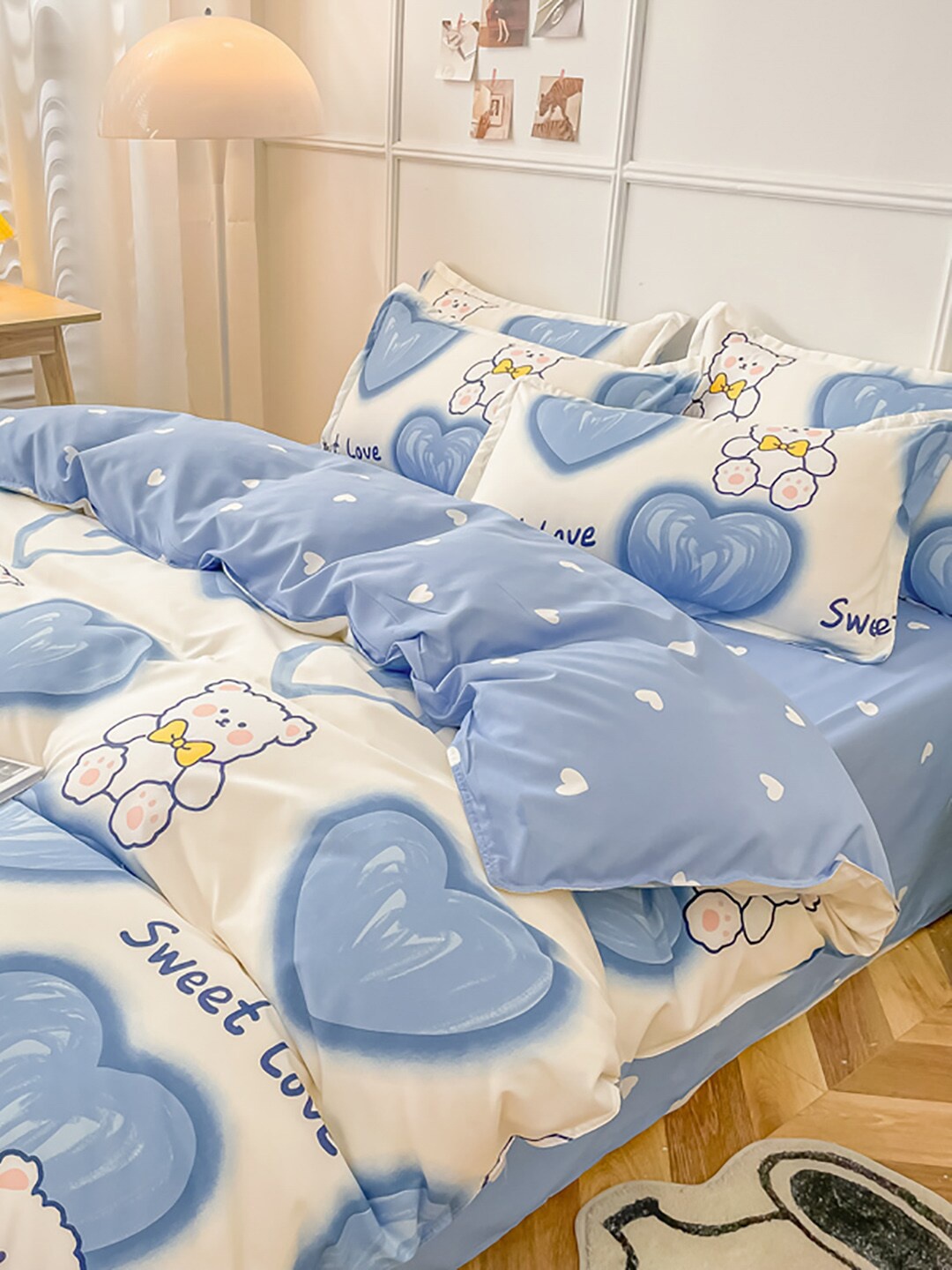 

JC Collection White & Blue Printed Double Queen Bedding Set