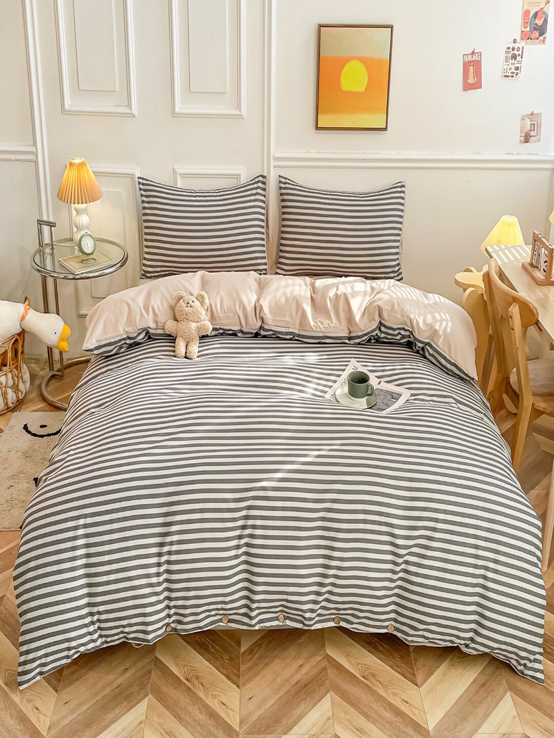 

JC HOME Grey & White Printed Double Queen Bedding Set