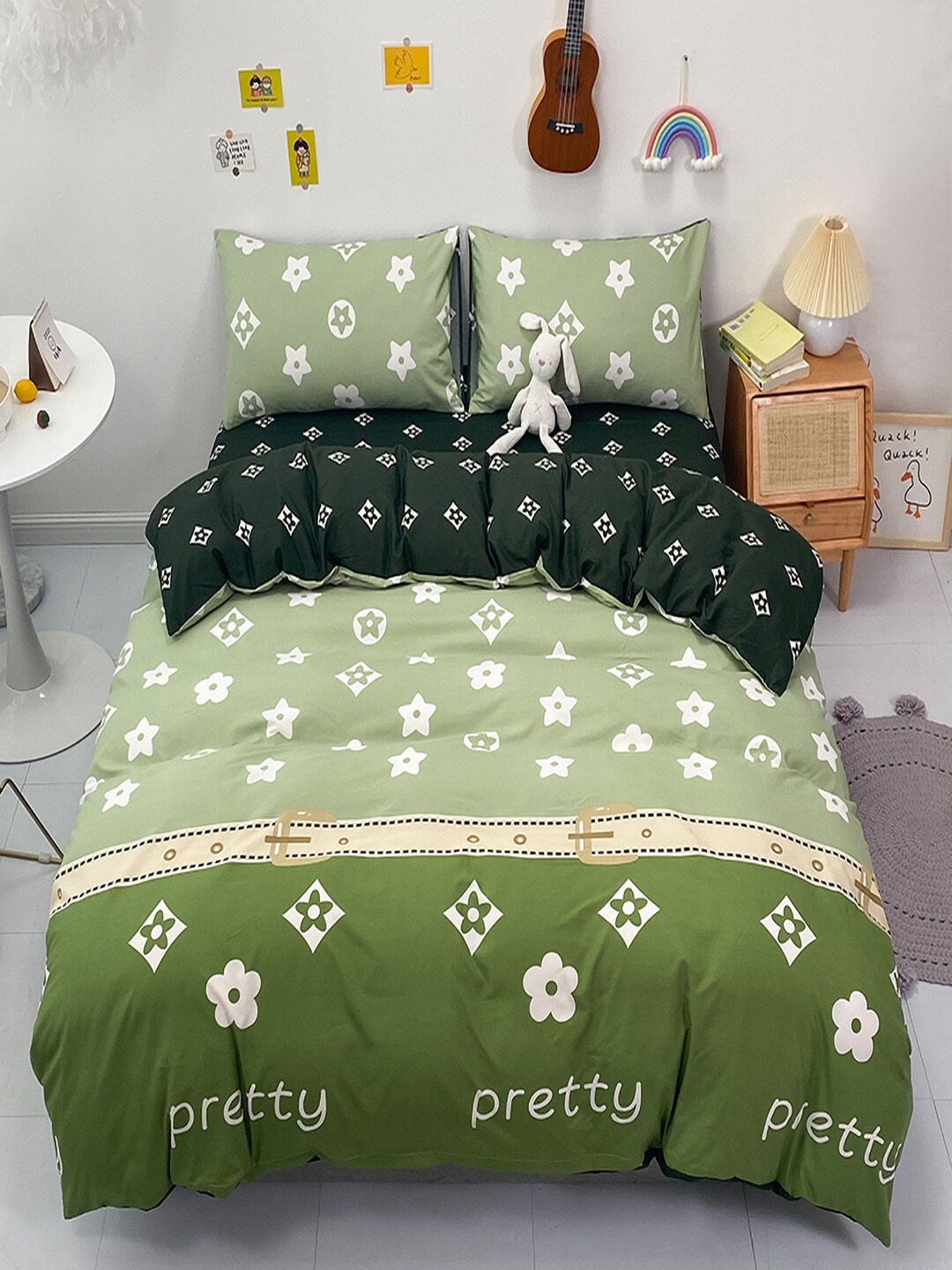 

JC Collection Green & White Printed Double King Bedding Set