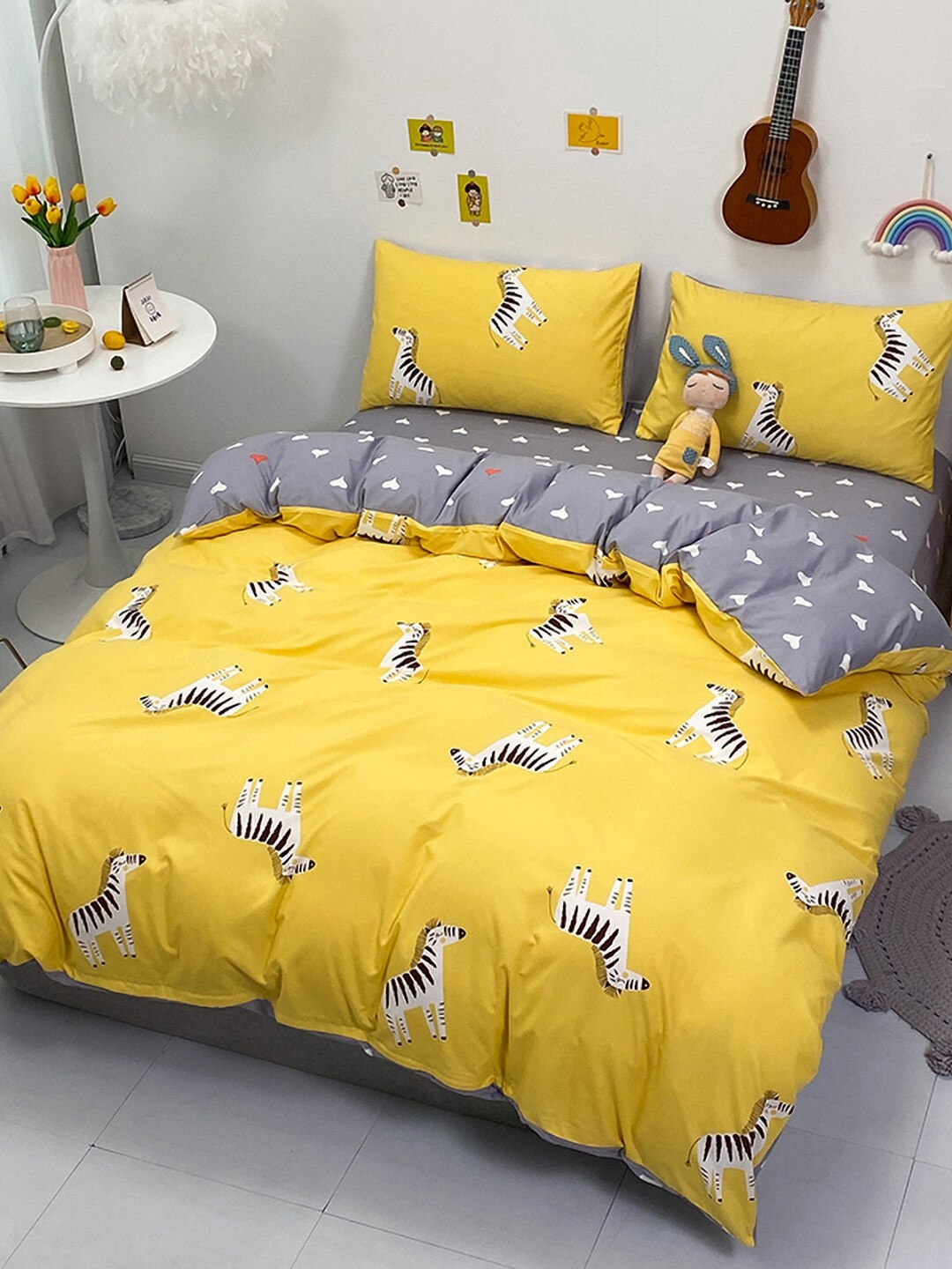 

JC Collection Yellow & Grey Printed Double King Bedding Set