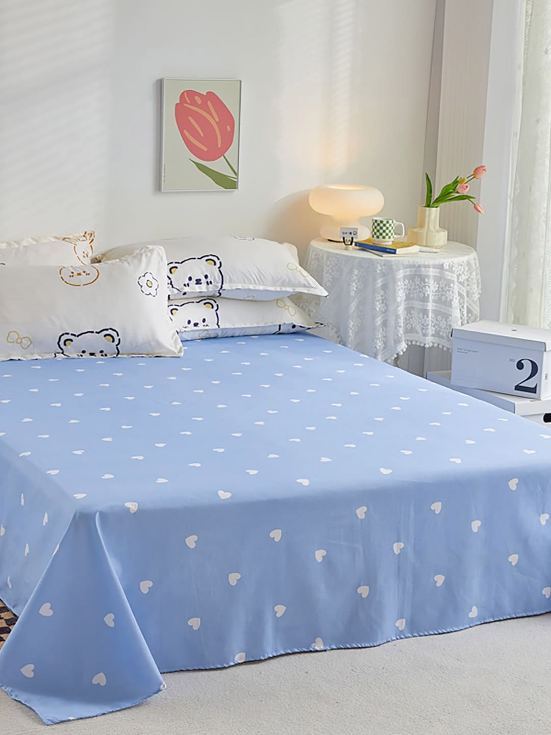 

JC HOME White & Blue Printed Double Extra Large Bedding Set