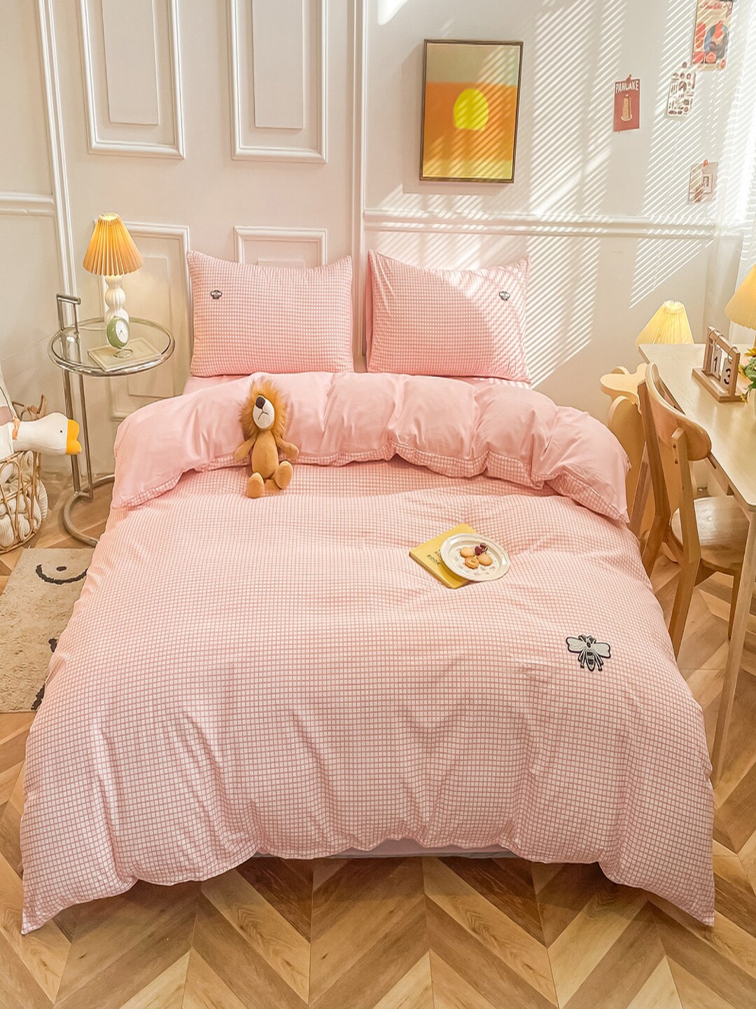 

JC Collection Pink & White Checked Printed Double Queen Bedding Set