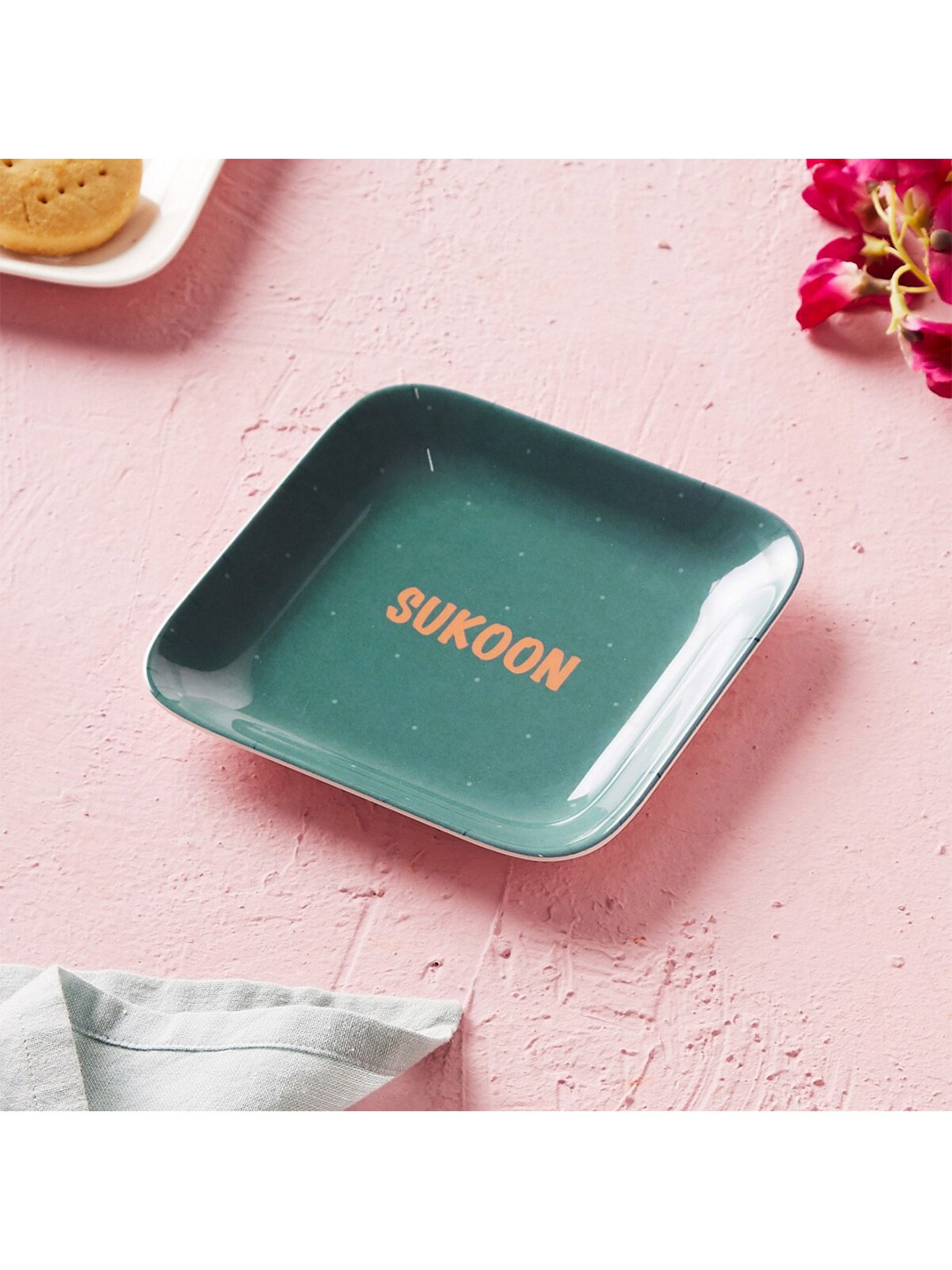 

Home Centre Garnet Green Printed Dishwasher Safe Melamine Glossy Plate - 14.5 cm