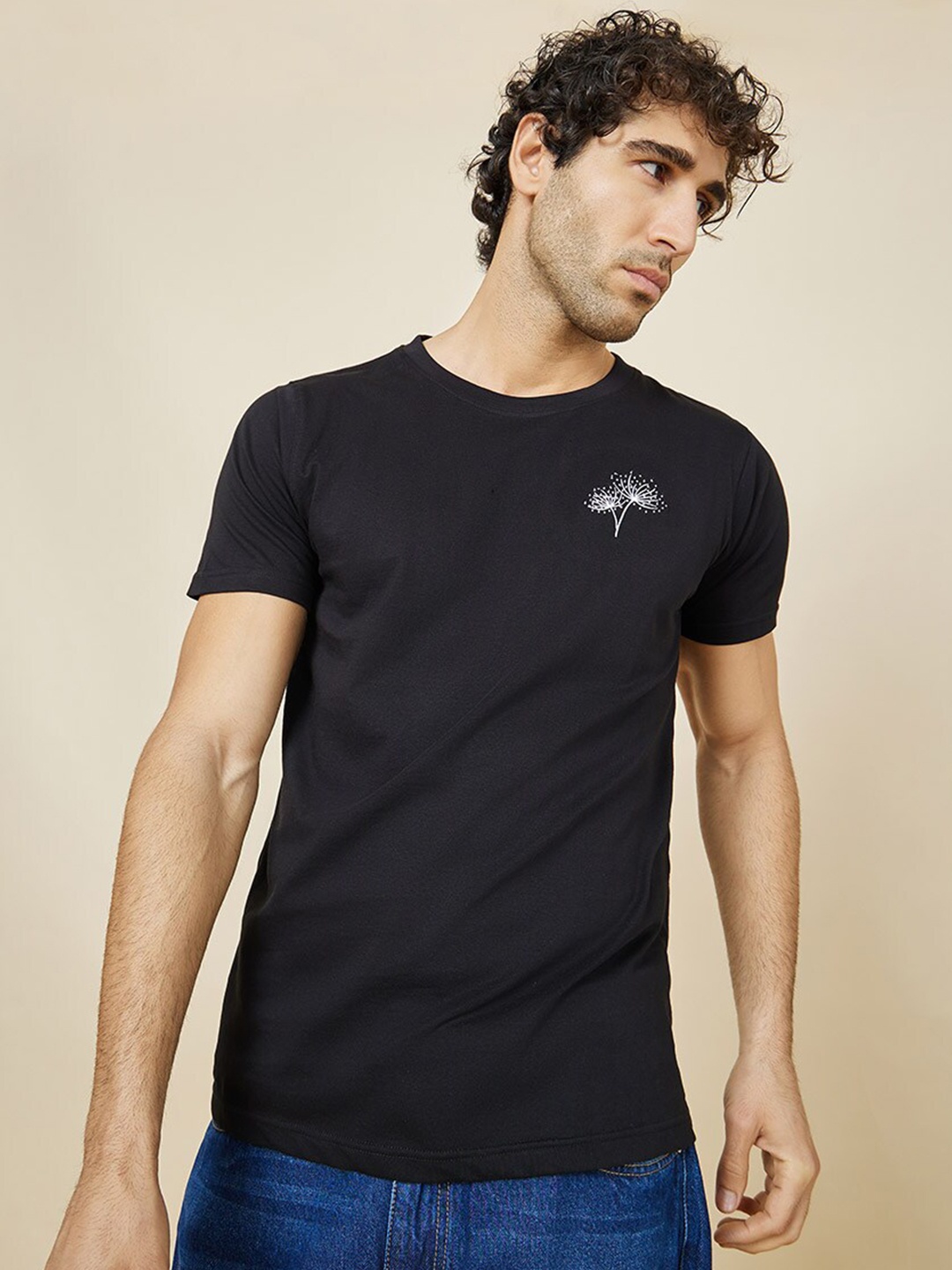 

Styli Men Solid Cotton Slub Knitted Regular Fit T-Shirt With Minimal Embroidered Detail, Black