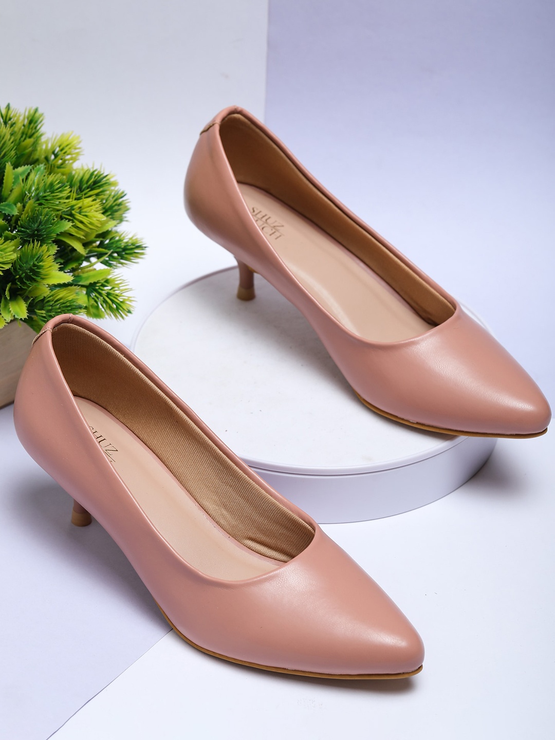 

SHUZ TOUCH Kitten Heeled Pumps, Peach