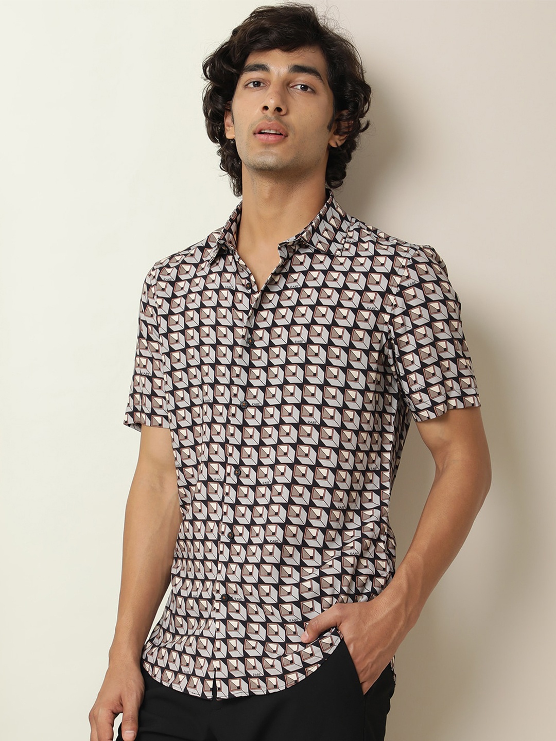 

RARE RABBIT Men Albus Slim Fit Geometric Printed Opaque Shirt, Black