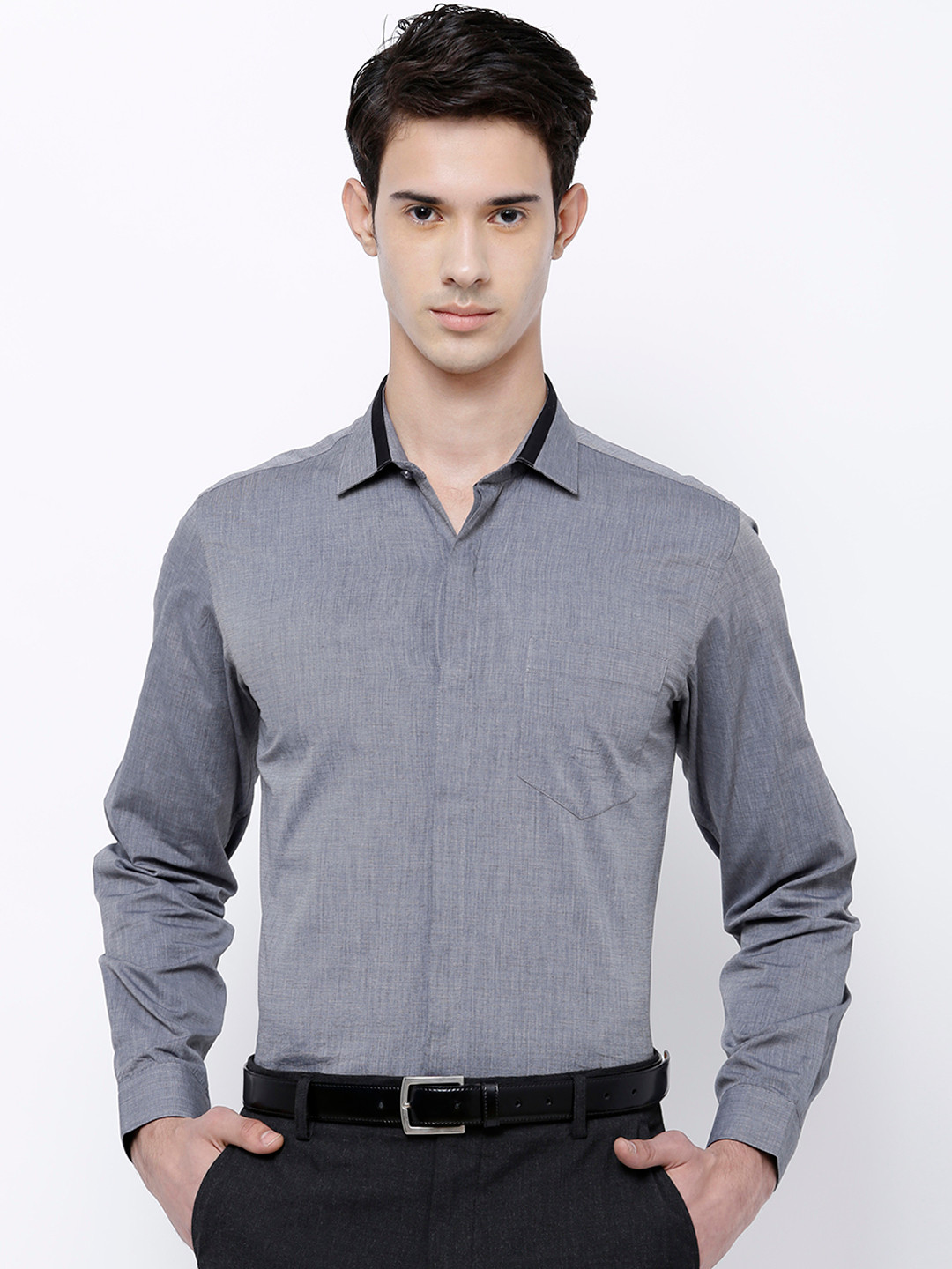 

Black coffee Men Grey Slim Fit Solid Formal Shirt