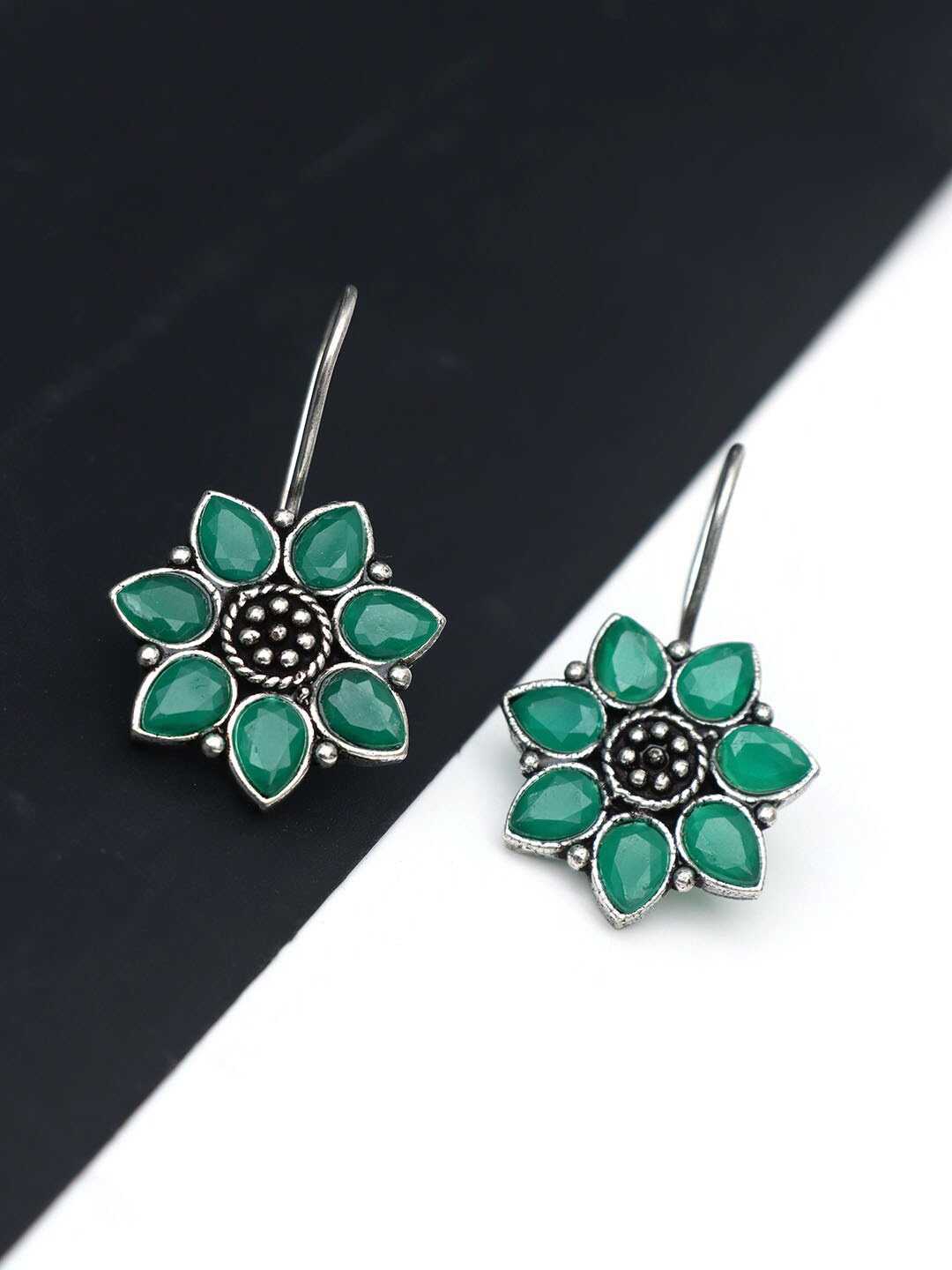 

Ozanoo Oxidised Silver-Plated Floral Drop Earrings, Green