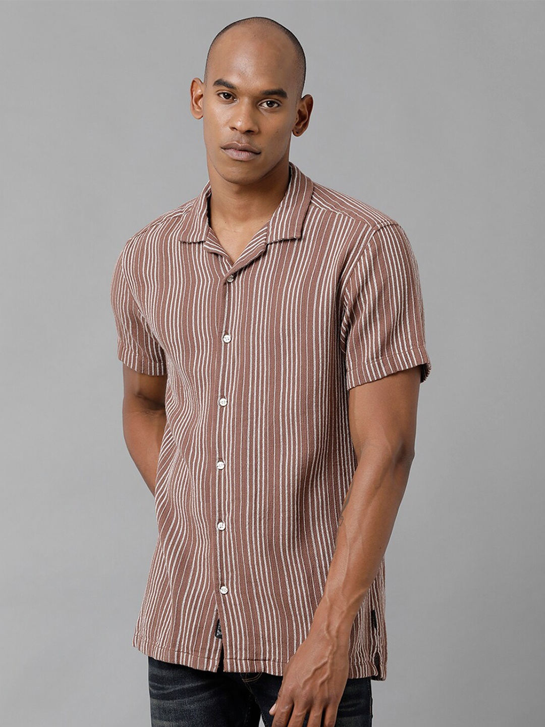 

Voi Jeans Slim Fit Vertical Stripes Striped Pure Cotton Casual Shirt, Brown