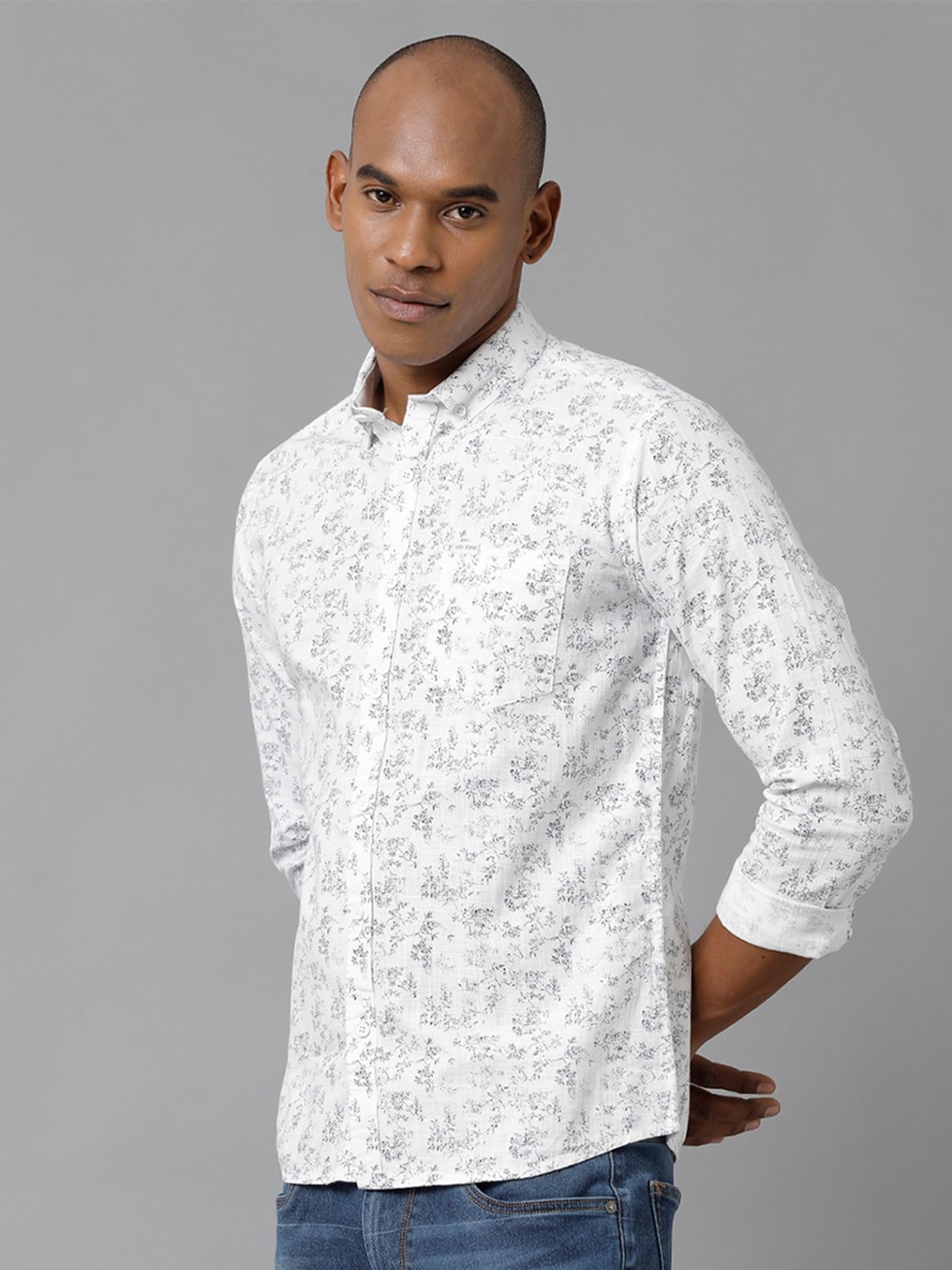 

Voi Jeans Slim Fit Floral Printed Opaque Casual Cotton Shirt, White