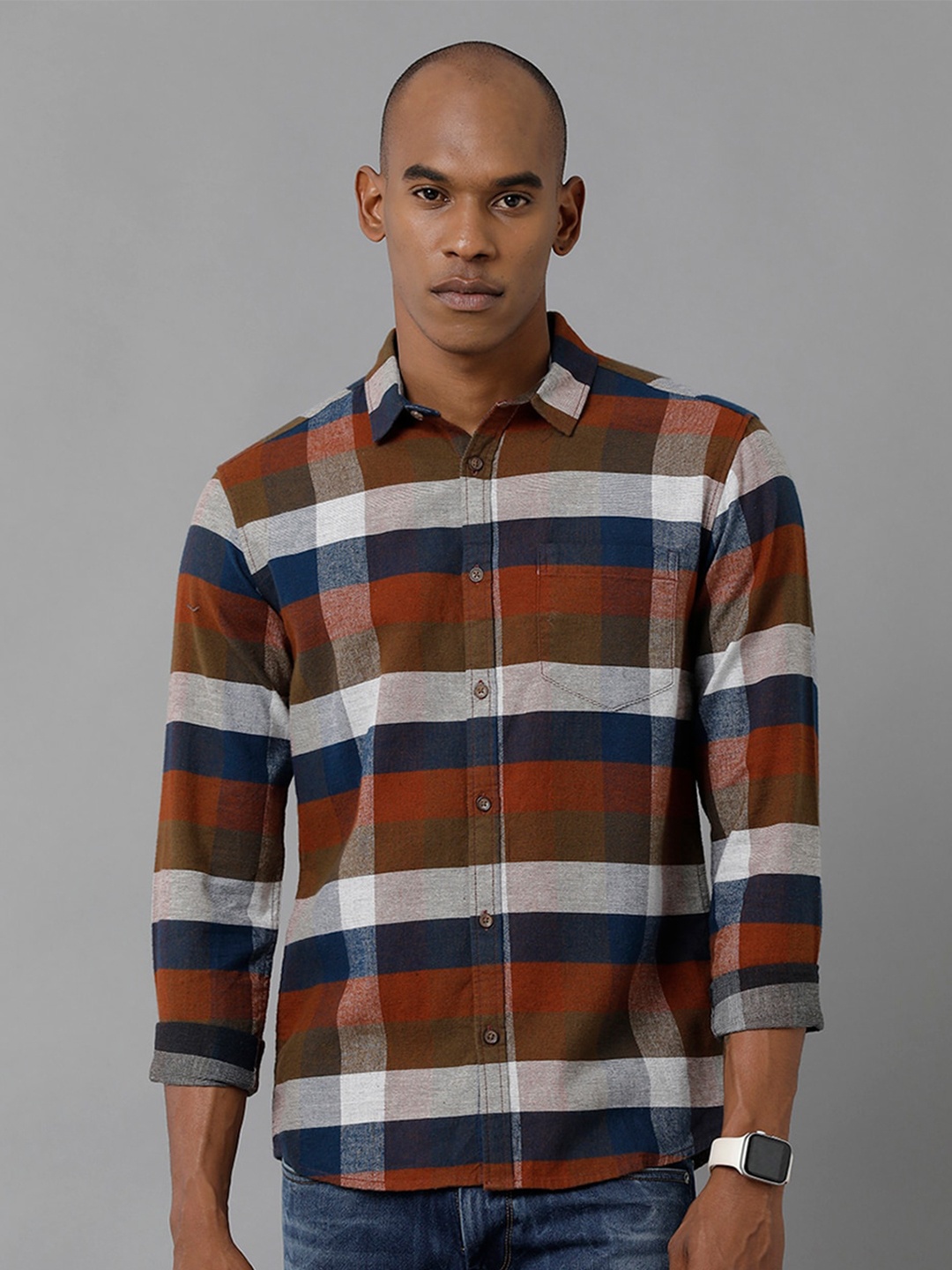 

Voi Jeans Slim Fit Shepherd Checks Checked Pure Cotton Casual Shirt, Maroon