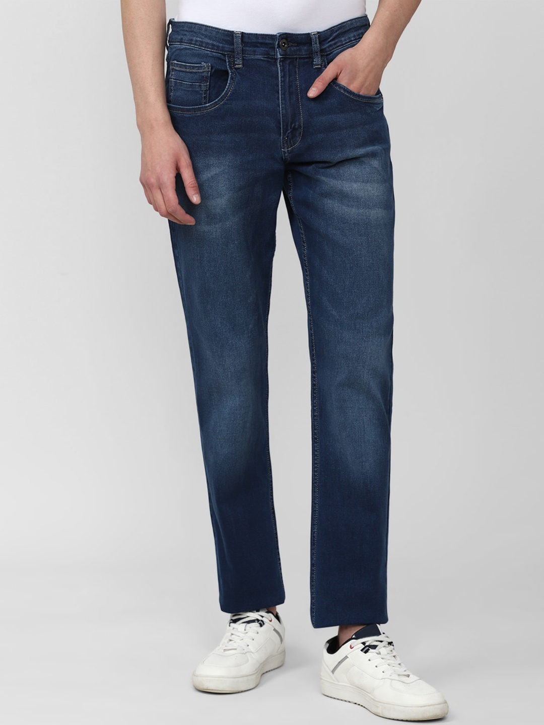 

VAN HEUSEN DENIM LABS Men Regular Fit Heavy Fade Mid-Rise Jeans, Navy blue