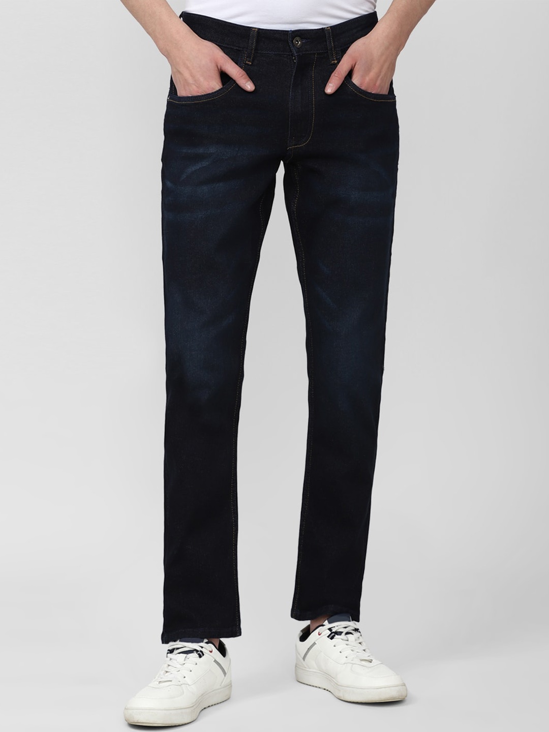 

VAN HEUSEN DENIM LABS Men Light Fade Stretchable Jeans, Black