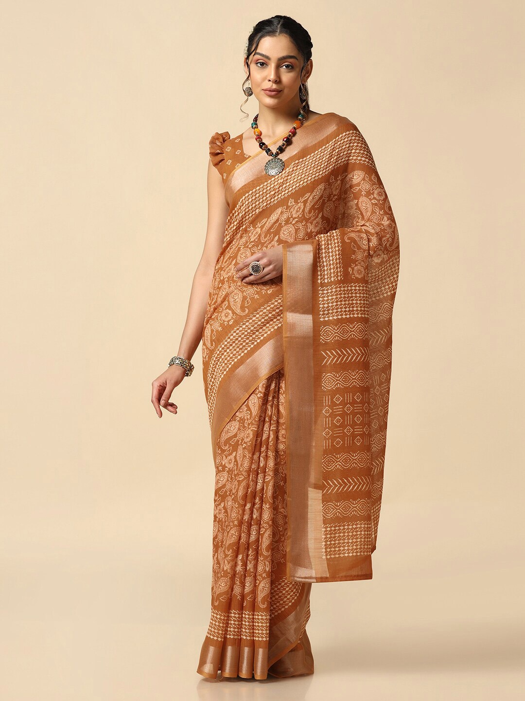 

Satrani Ethnic Motifs Printed Zari Saree, Orange