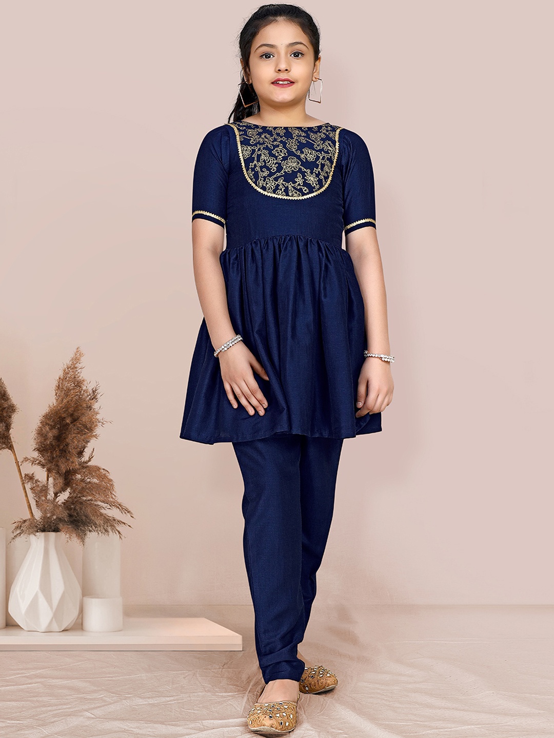 

FASHION DREAM Girls Chinnon Kurti And Pant Set, Navy blue