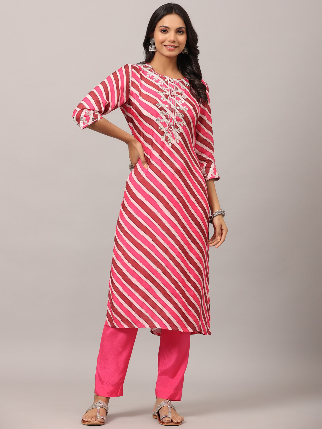 

Amchoor Leheriya Printed Regular Mirror Work Kurta with Trousers & Dupatta, Pink