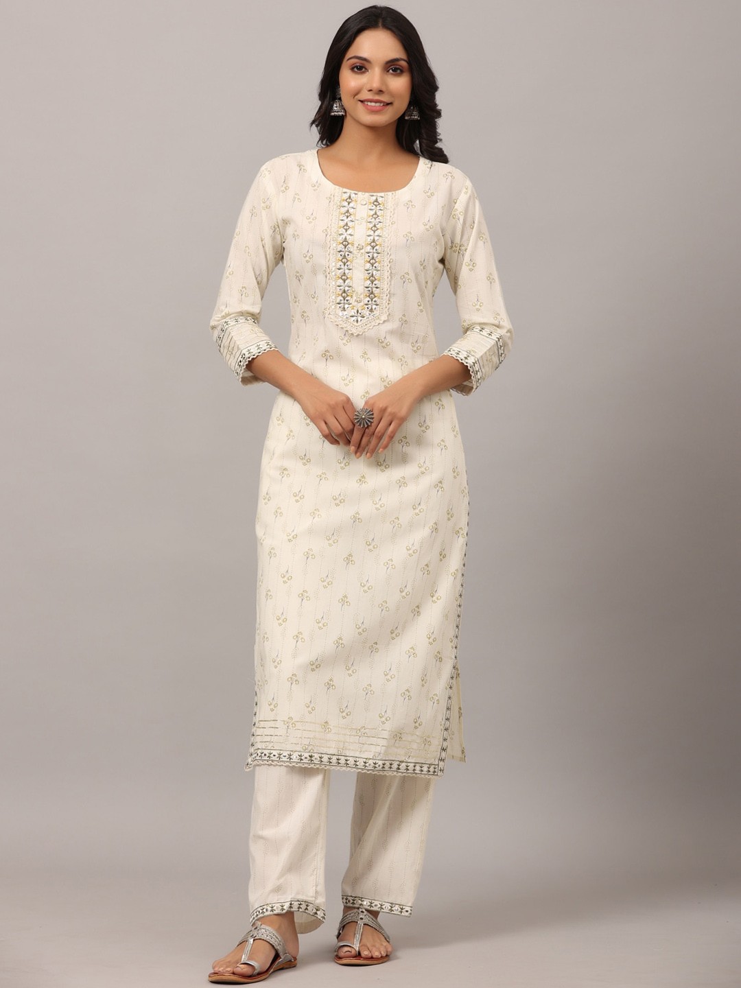 

Amchoor Floral Printed Thread Work Pure Cotton Kurta with Trousers & Dupatta, Cream
