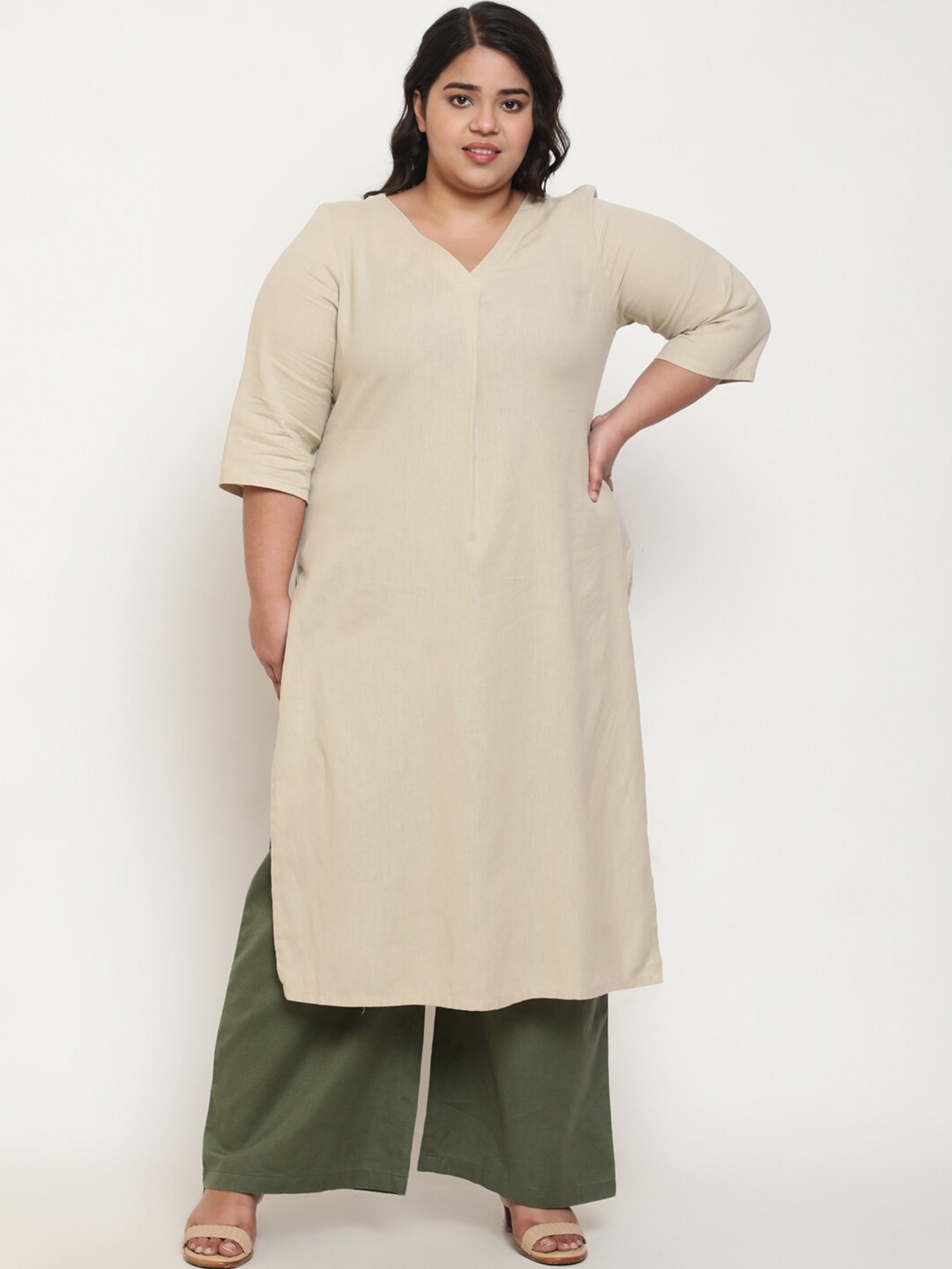 

Amydus Plus Size V-Neck Centre Pleat Kurta, Cream