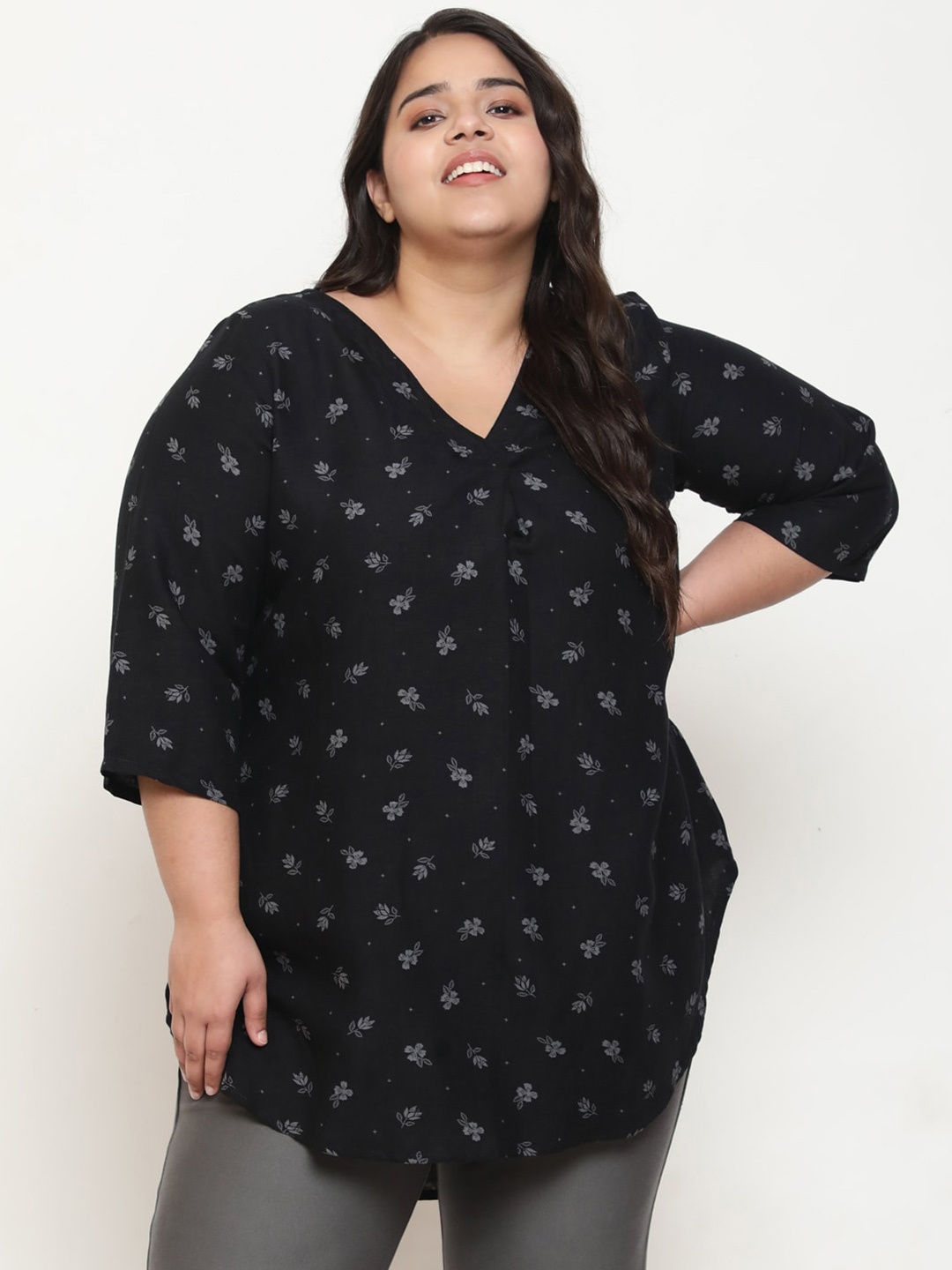 

Amydus Plus Size Floral Printed Cotton Linen High-Low Longline Top, Black
