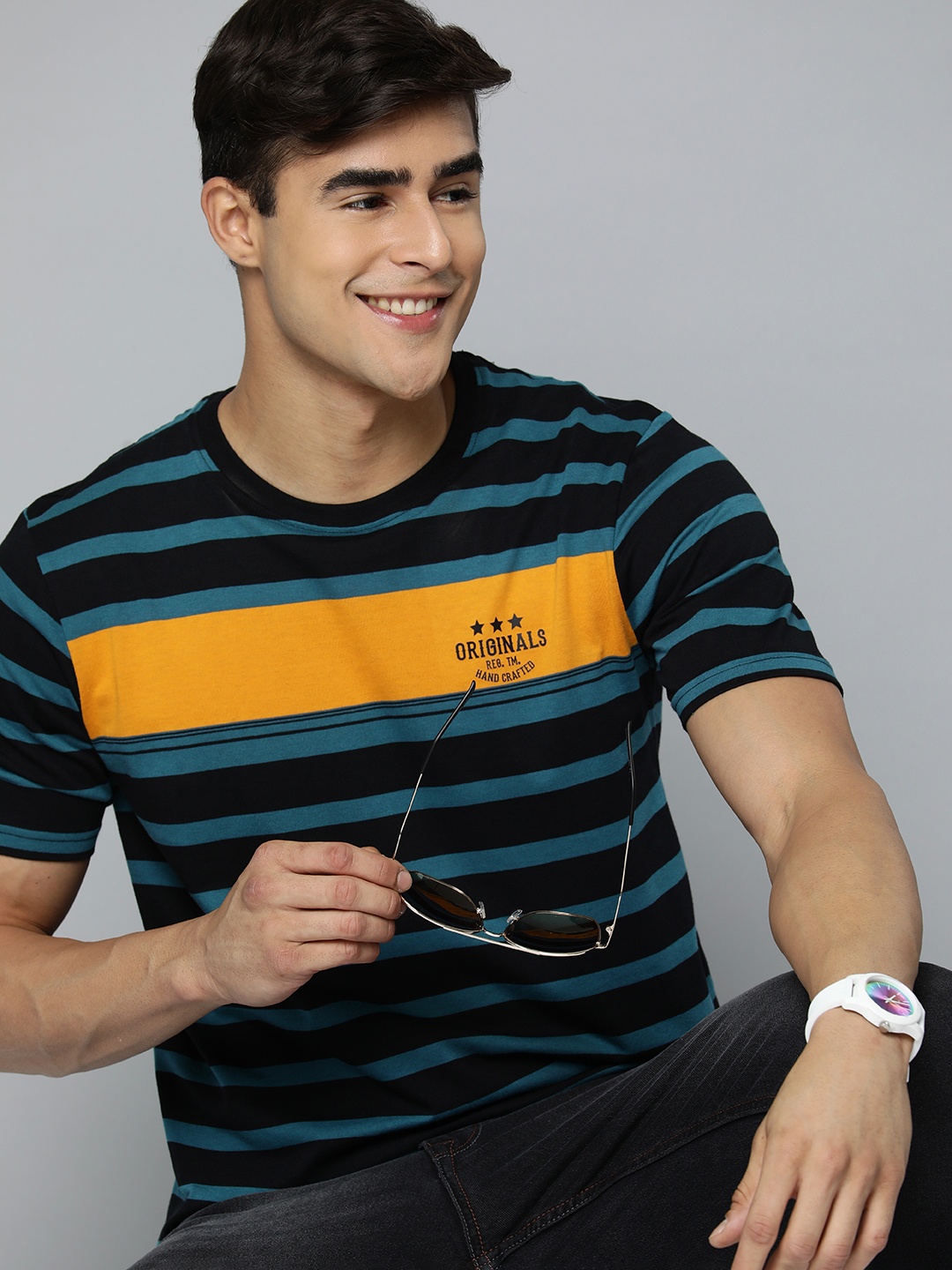 

HERE&NOW Men Blue Striped T-shirt