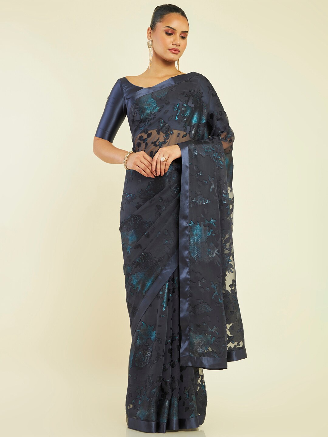 

Soch Abstract Printed Pure Georgette Saree, Navy blue