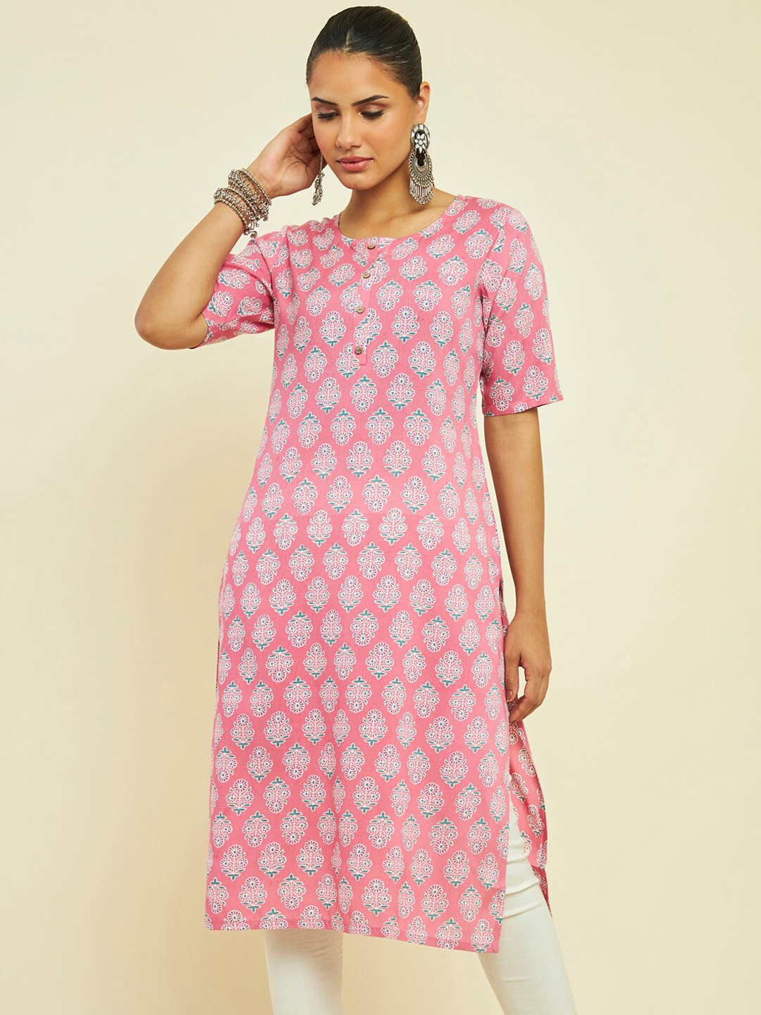 

Soch Floral Printed Straight Regular Kurta, Pink