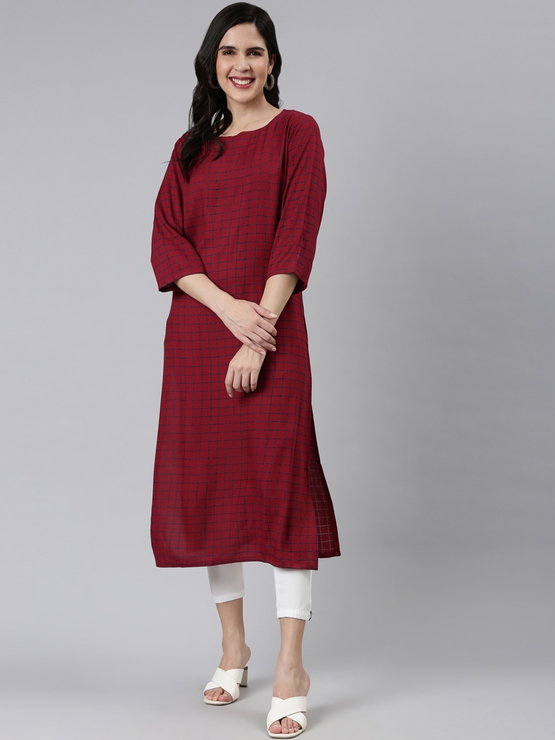 

FLAVIDO Checked Printed Straight Regular Kurta, Red