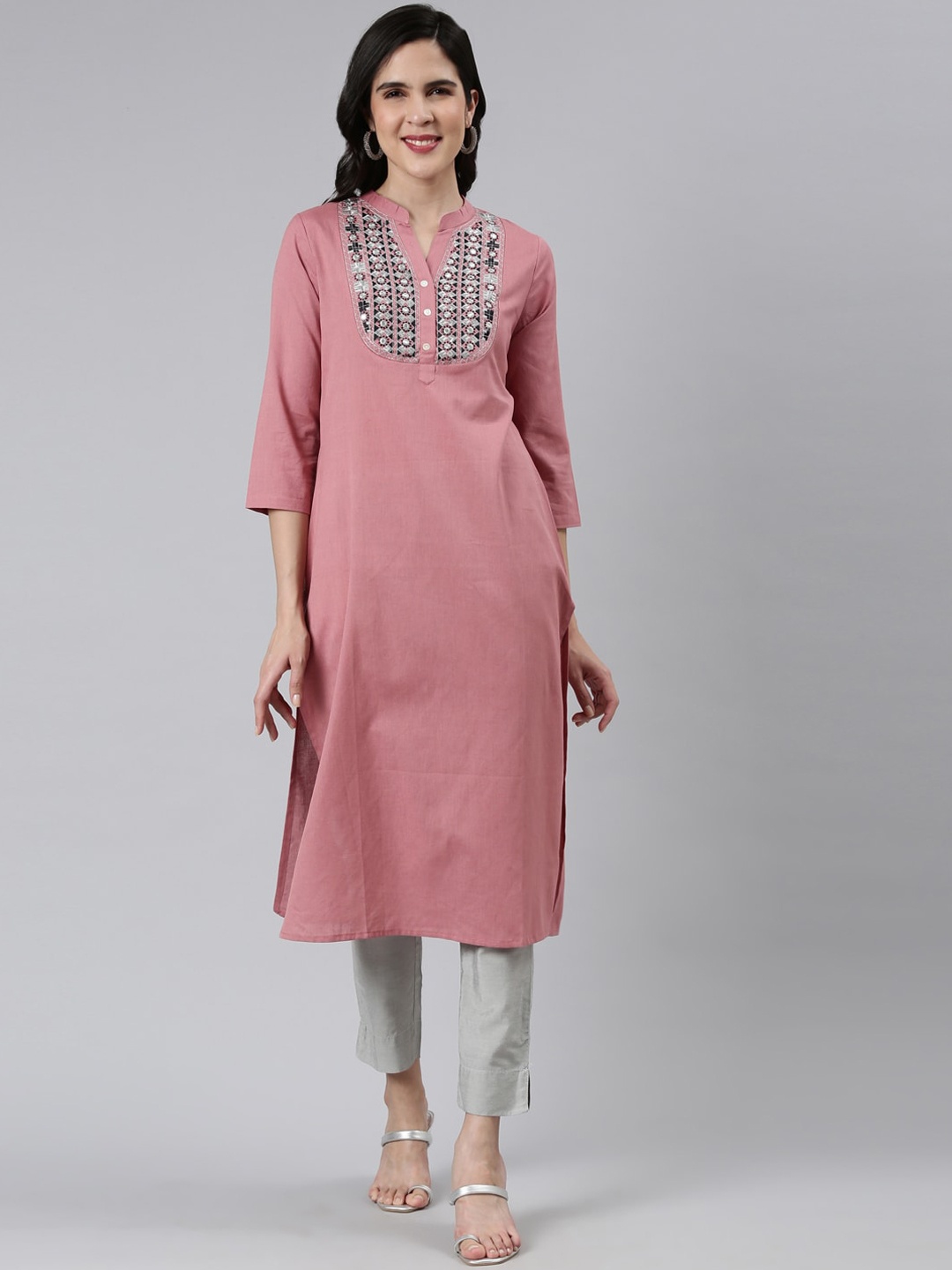 

FLAVIDO Women Pink Geometric Yoke Design Keyhole Neck Thread Work Kurta