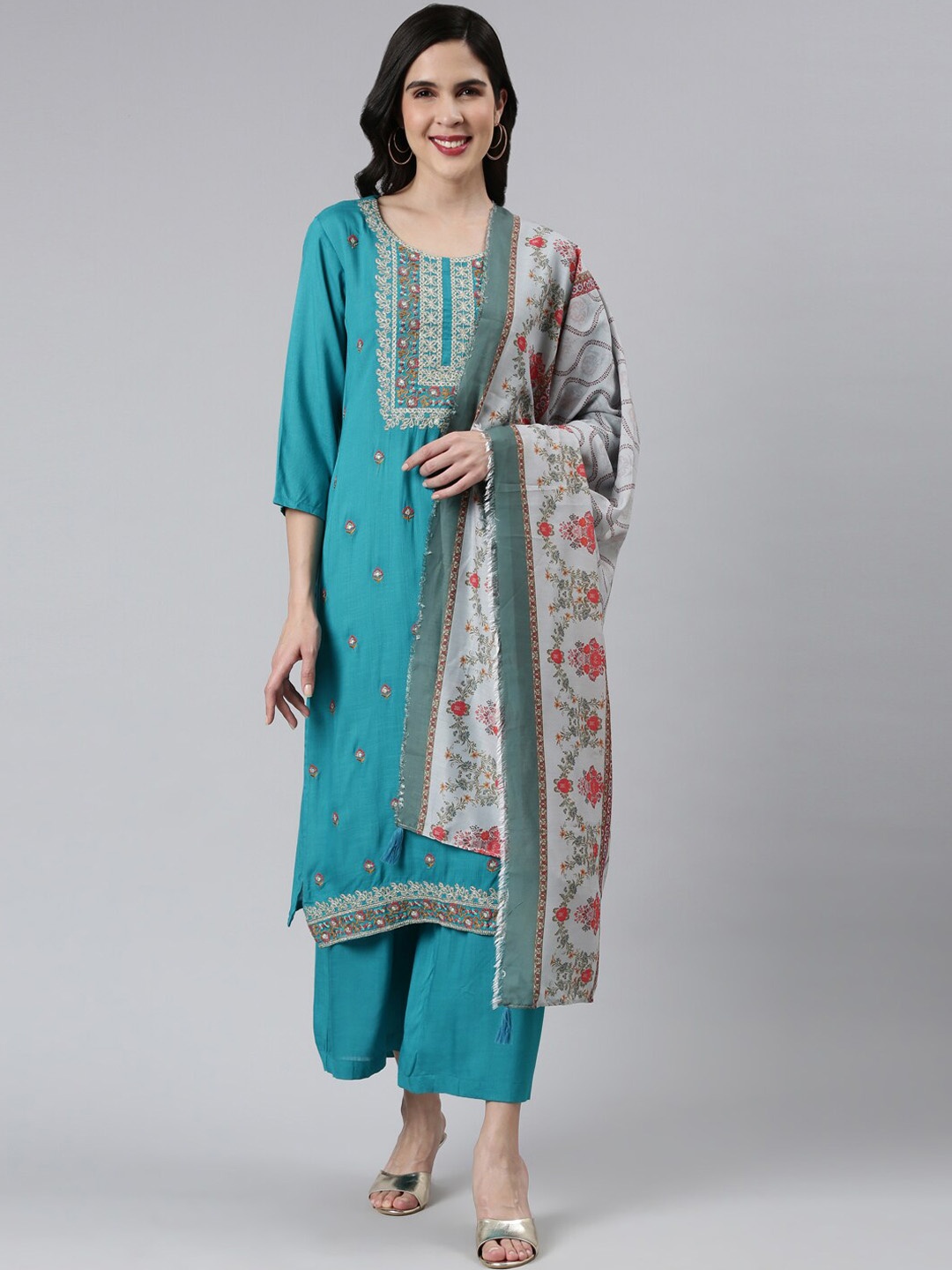 

FLAVIDO Floral Embroidered Zari Kurta with Palazzos & Dupatta, Turquoise blue