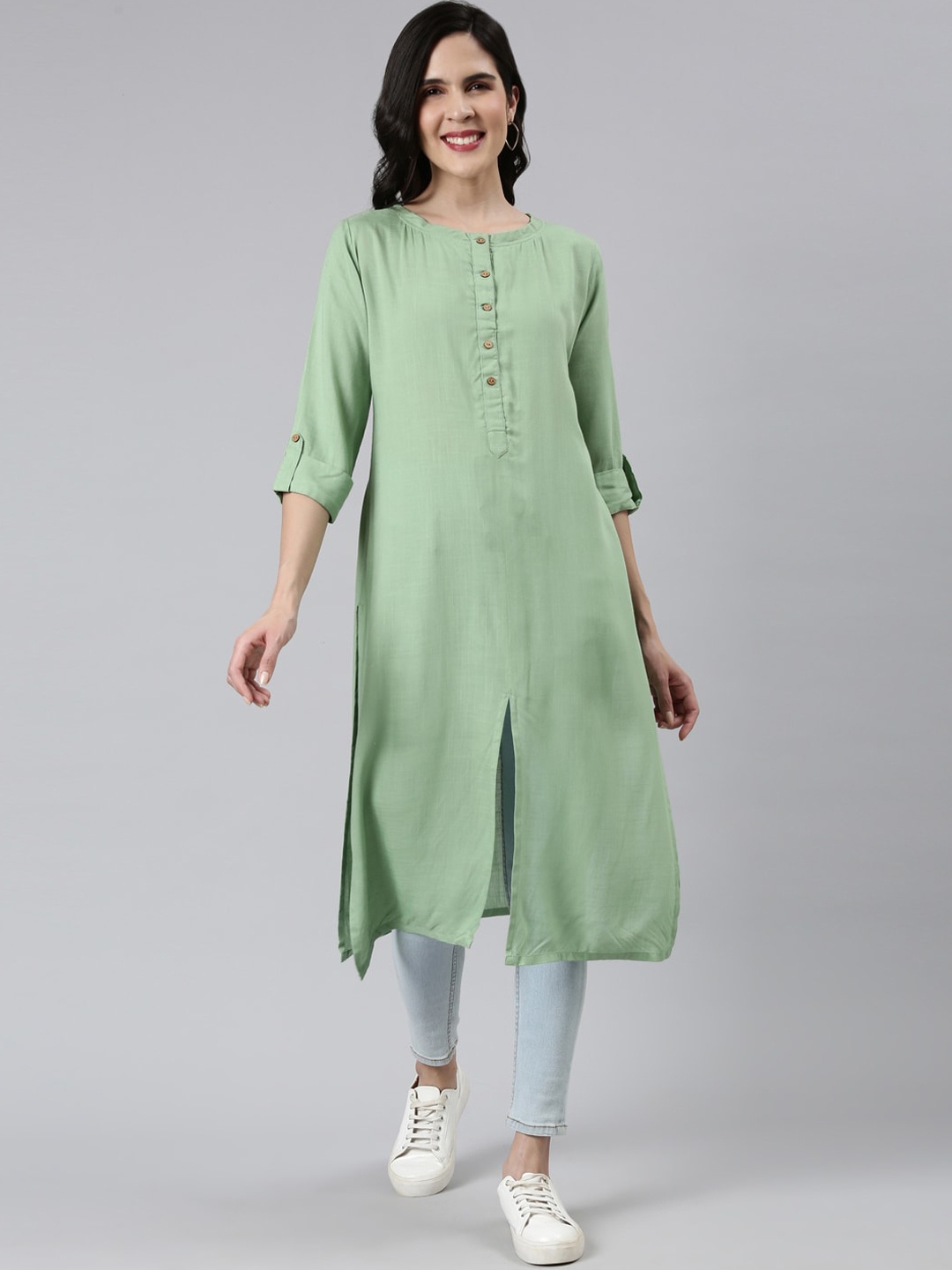 

FLAVIDO Round Neck Roll Up Sleeves Straight Kurta, Green
