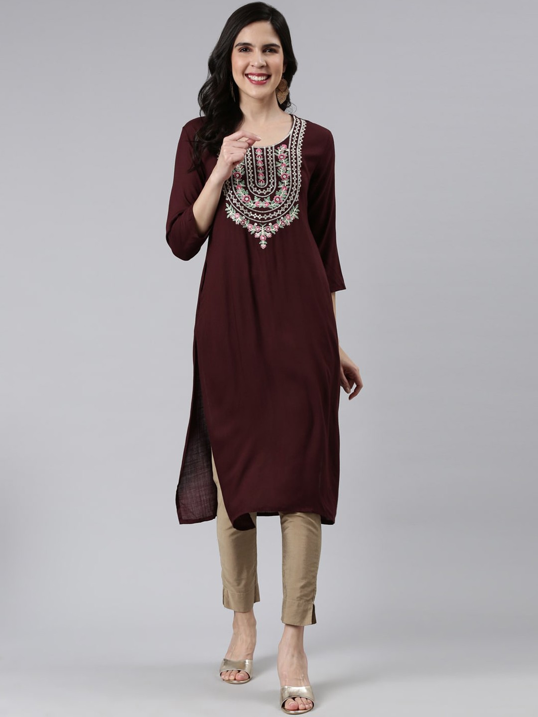 

FLAVIDO Floral Yoke Design Embroidered Sequins Kurta, Maroon