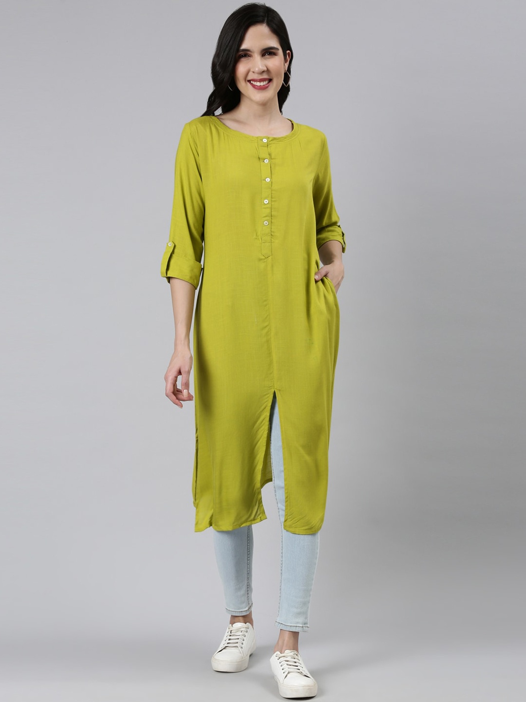 

FLAVIDO Roll-Up Sleeves Straight Regular Kurta, Green