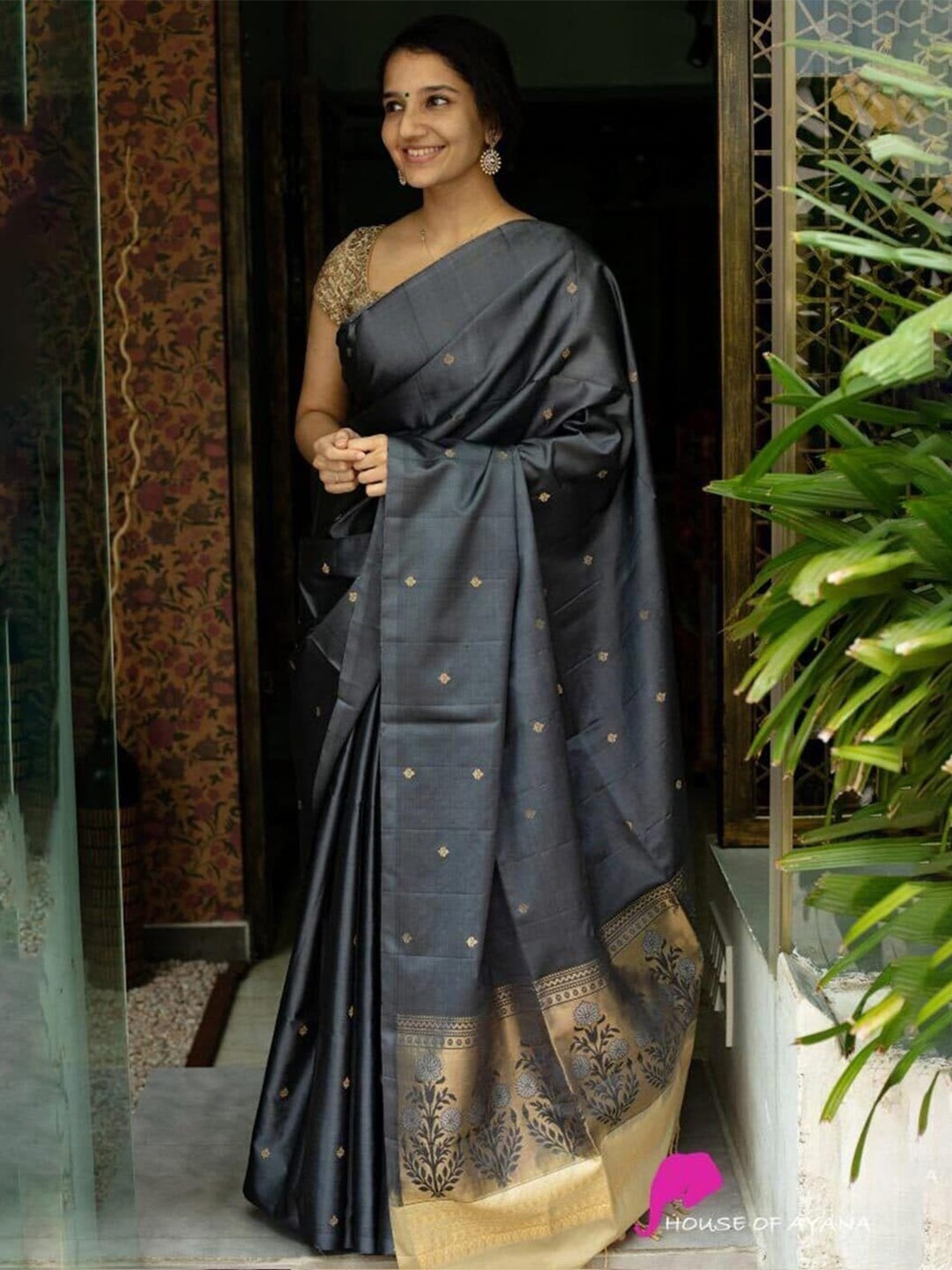 

M M Venture Ethnic Motifs Woven Design Zari Pure Silk Saree, Black