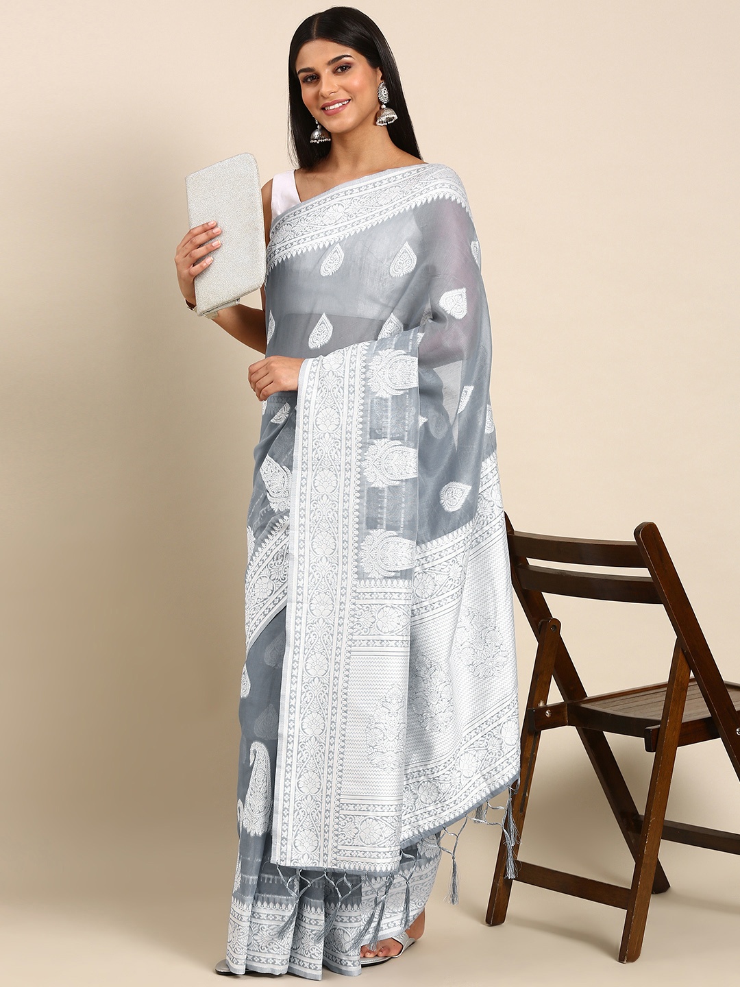 

AYKA CLOTHINGS Woven Design Paisley Saree, Grey