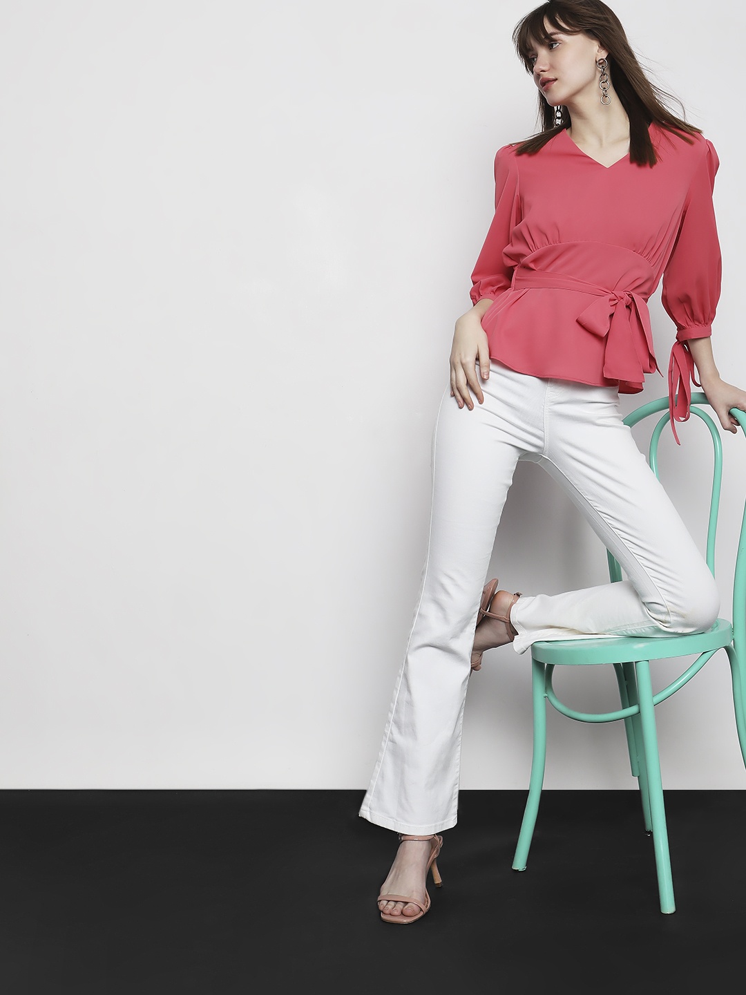 

Vero Moda V-Neck Tie Ups Puff Slevees Cinched Waist Top, Pink