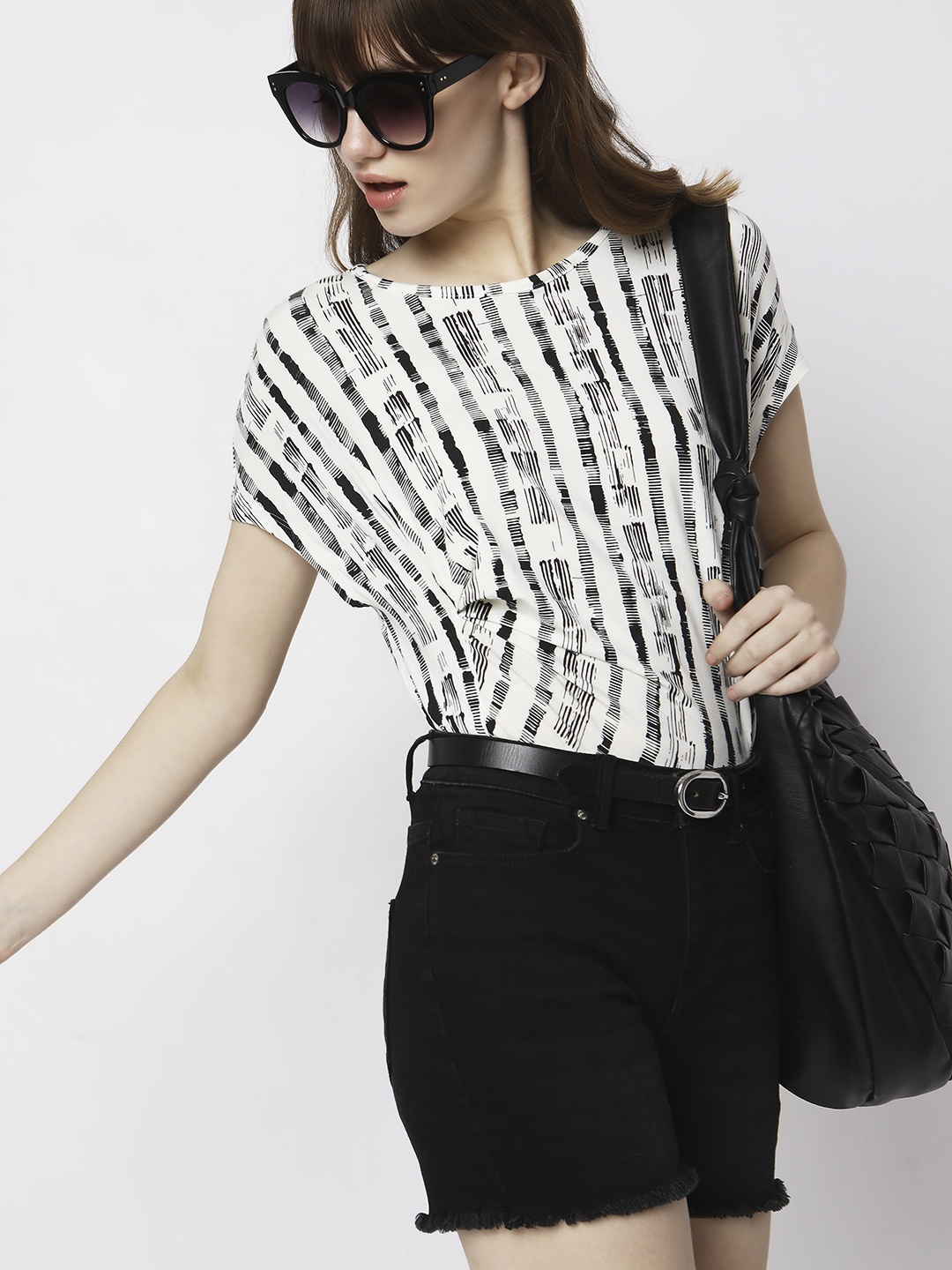 

Vero Moda Geometric Printed Extended Sleeves Top, White