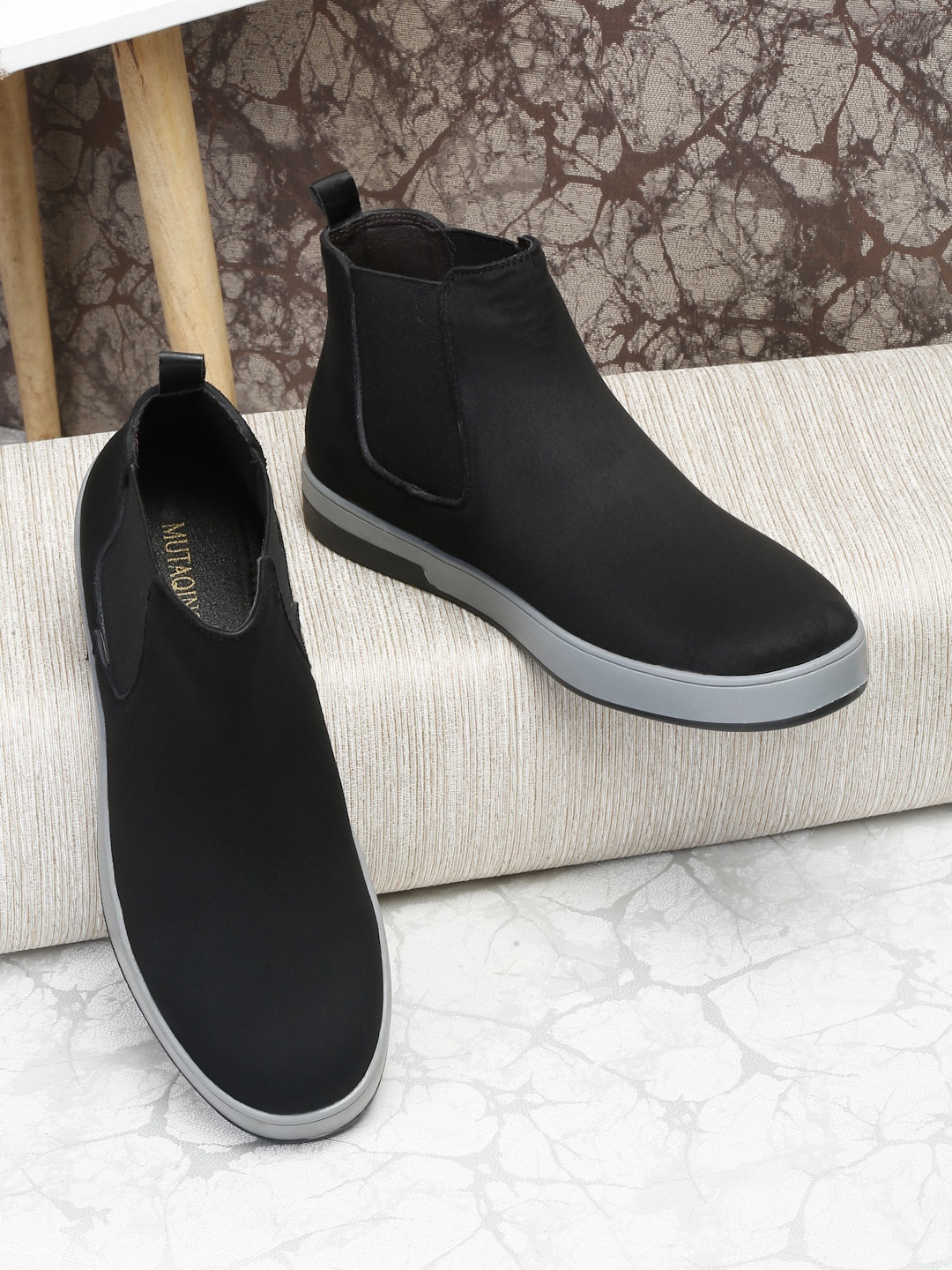 

MUTAQINOTI Men Lightweight Suede Chelsea Boots, Black