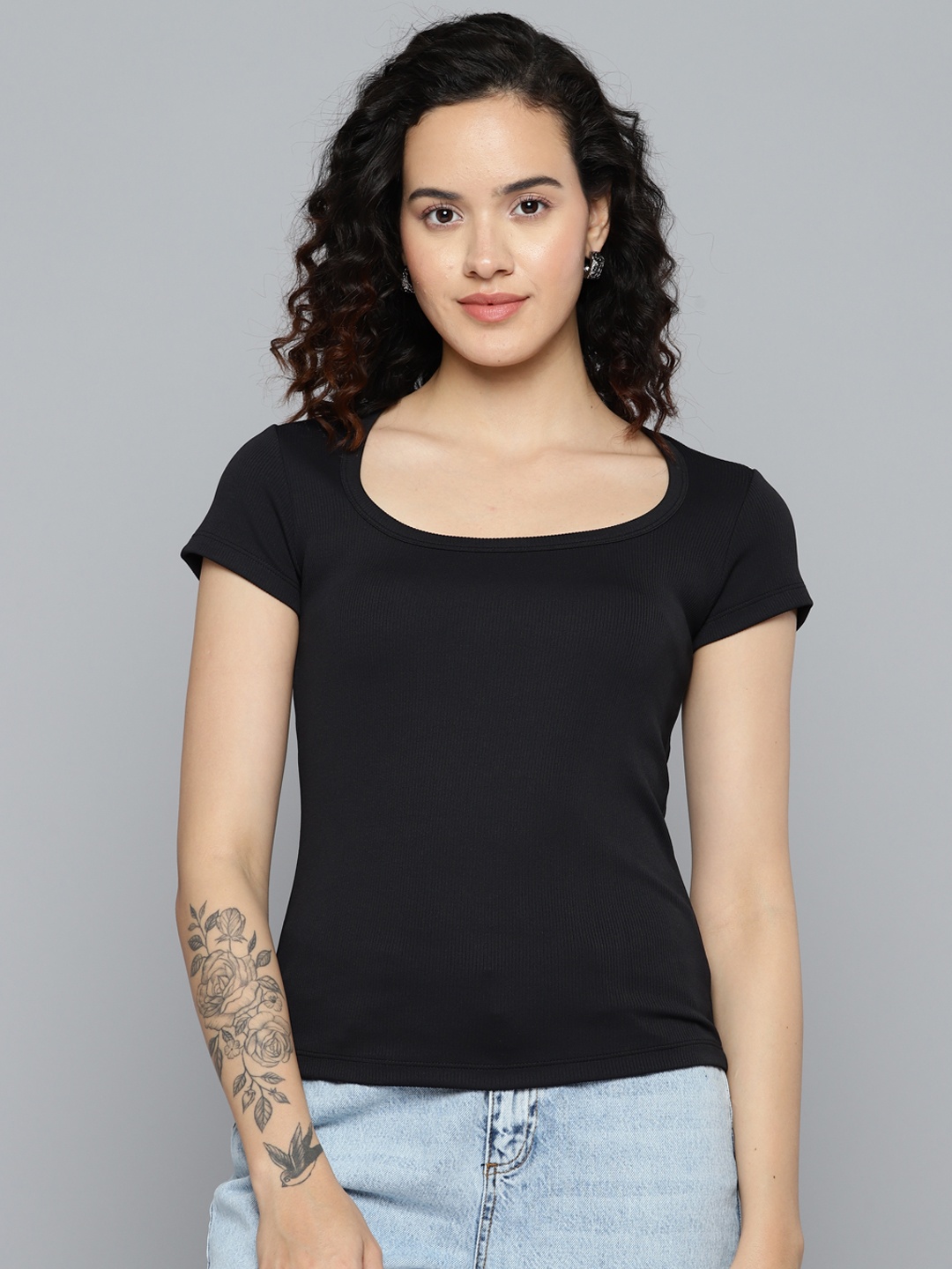 

VividArtsy Solid Top, Black