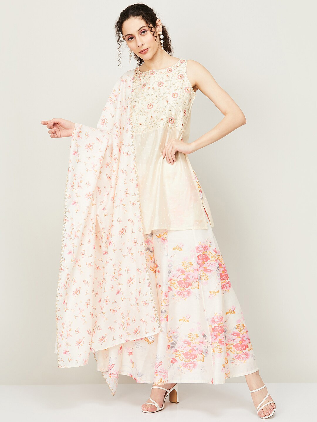 

Melange by Lifestyle Floral Yoke Design Sequinned Kurti with Palazzos & Dupatta, Off white